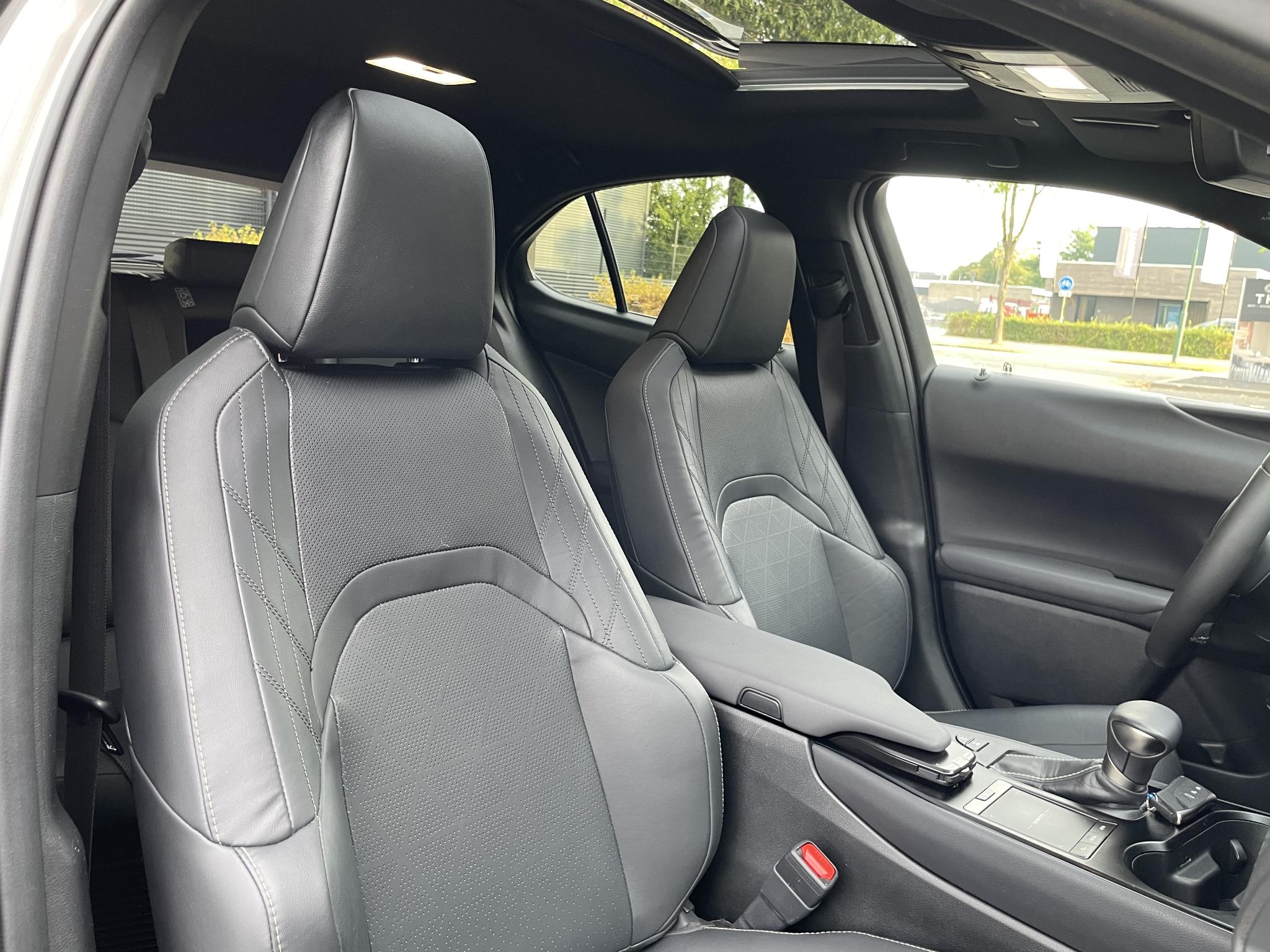 Foto van Lexus Ux