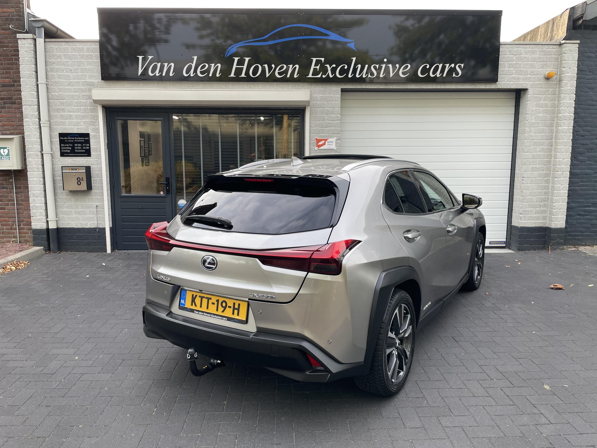 Foto van Lexus Ux