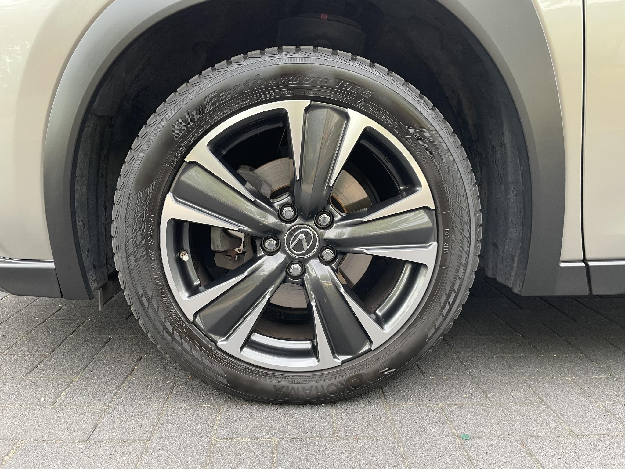 Foto van Lexus Ux