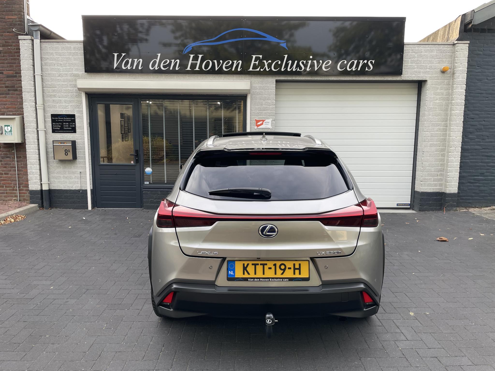 Foto van Lexus Ux