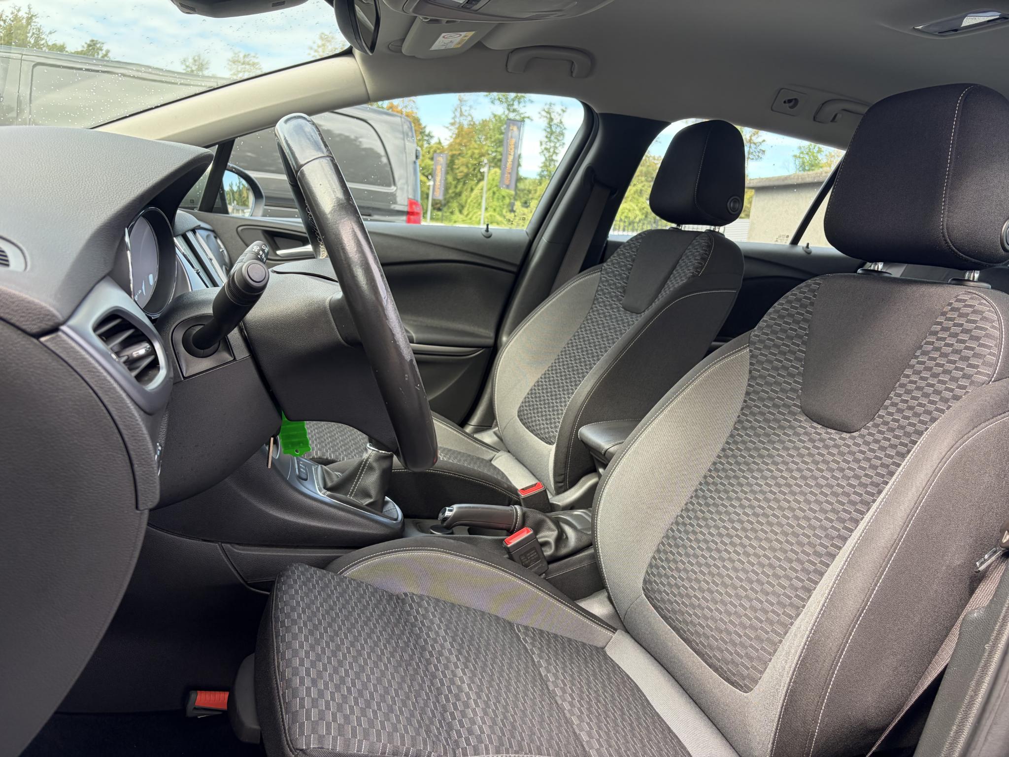 Foto van Opel Astra Sports Tourer