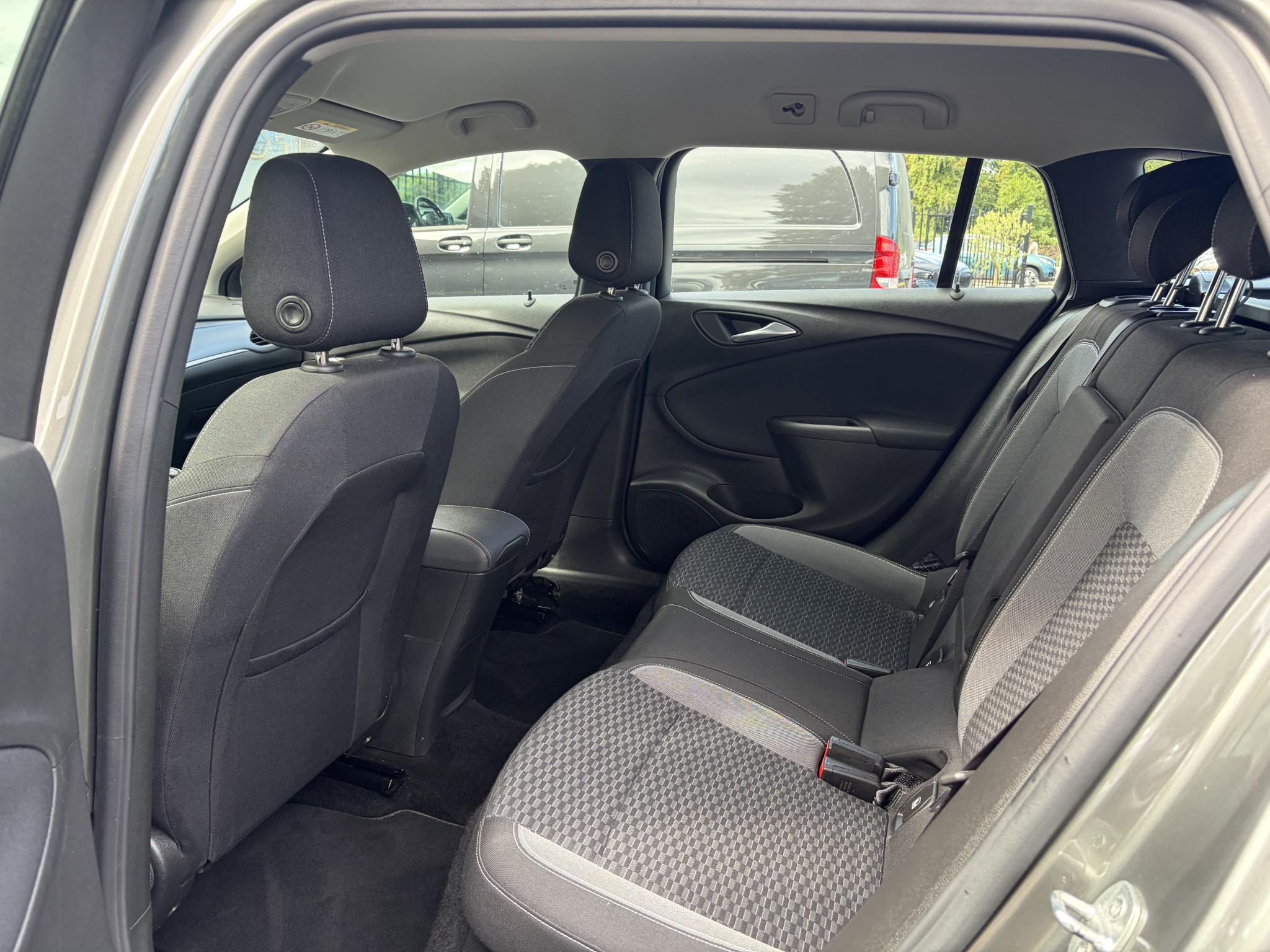 Foto van Opel Astra Sports Tourer