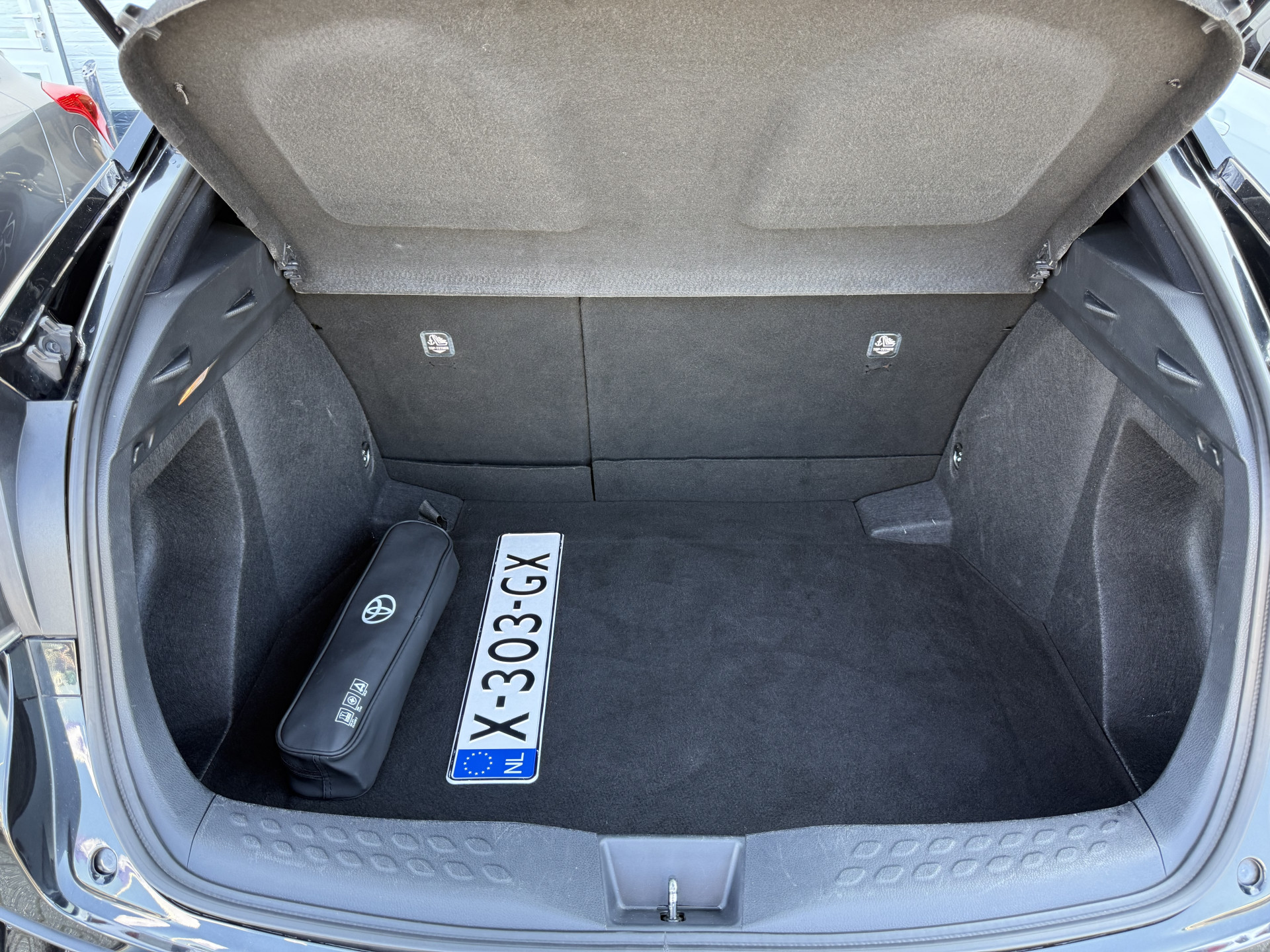 Foto van Toyota Toyota C-hr