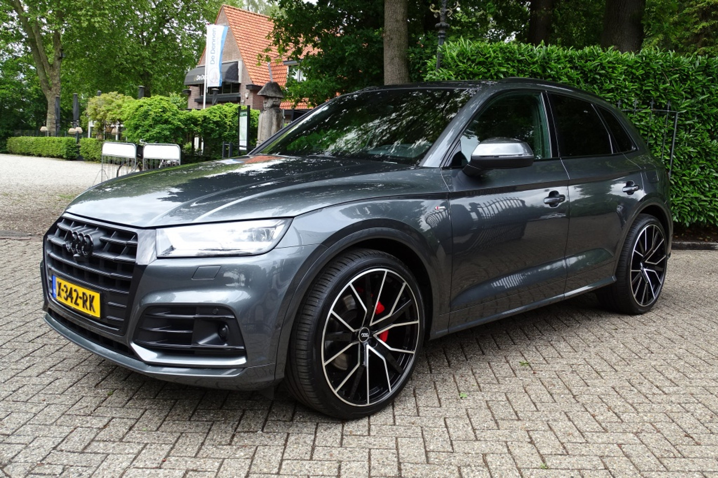 Foto van Audi Q5 55 TFSI E