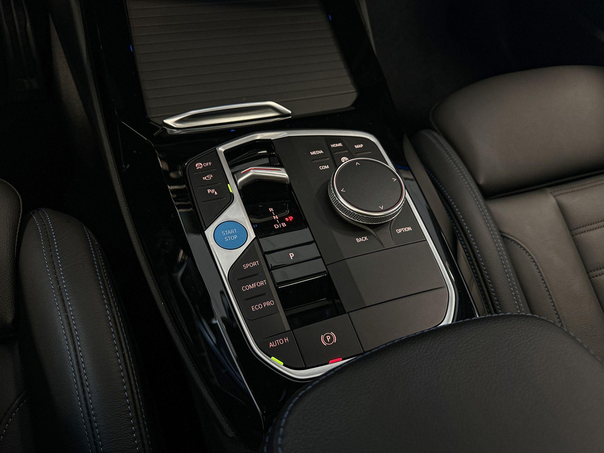 Foto van BMW Ix3