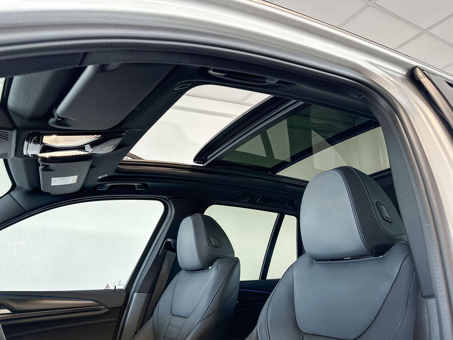 Foto van BMW Ix3