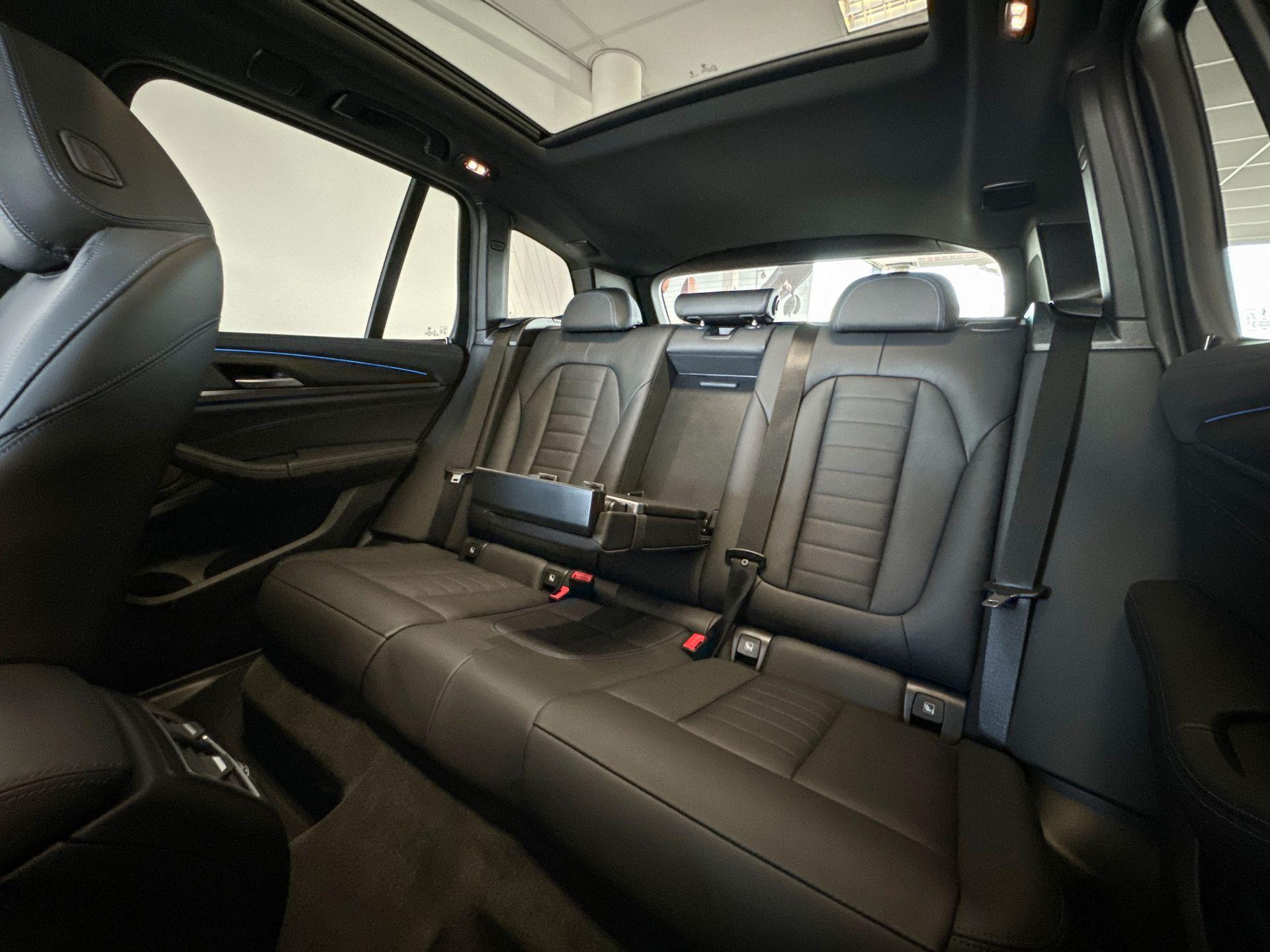 Foto van BMW Ix3