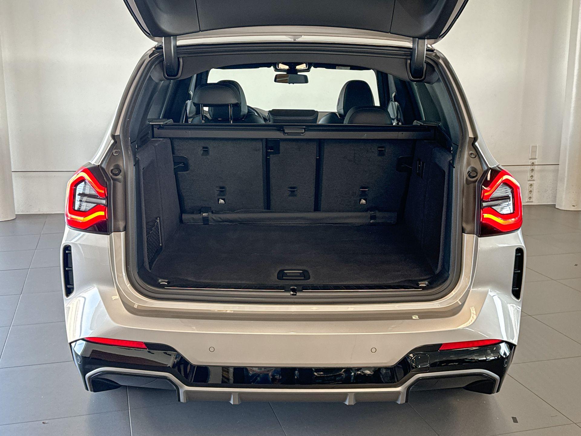 Foto van BMW Ix3