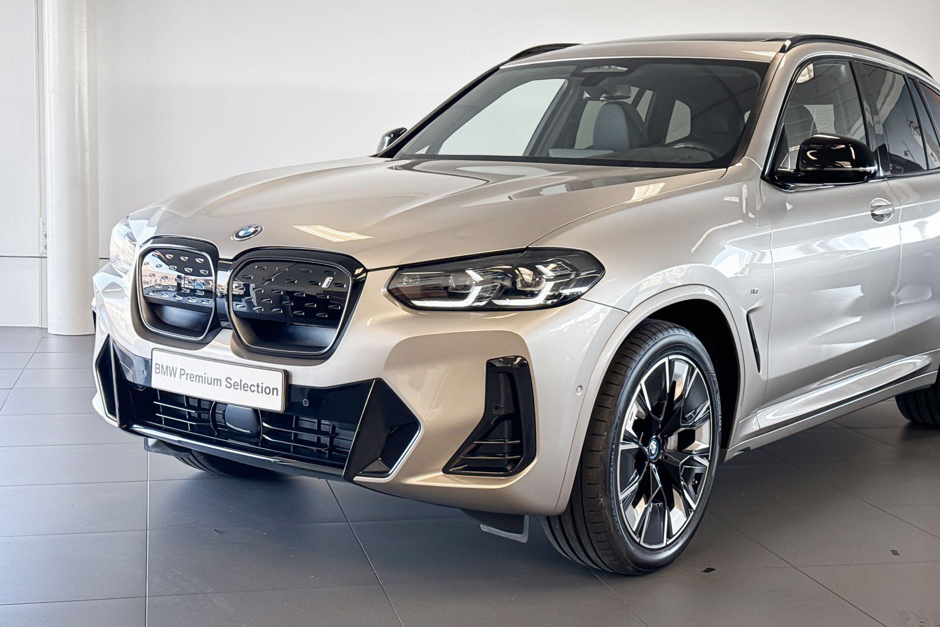 Foto van BMW Ix3