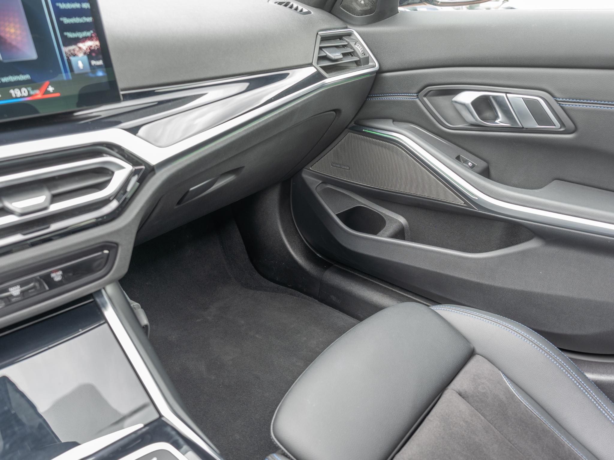 Foto van BMW 330i