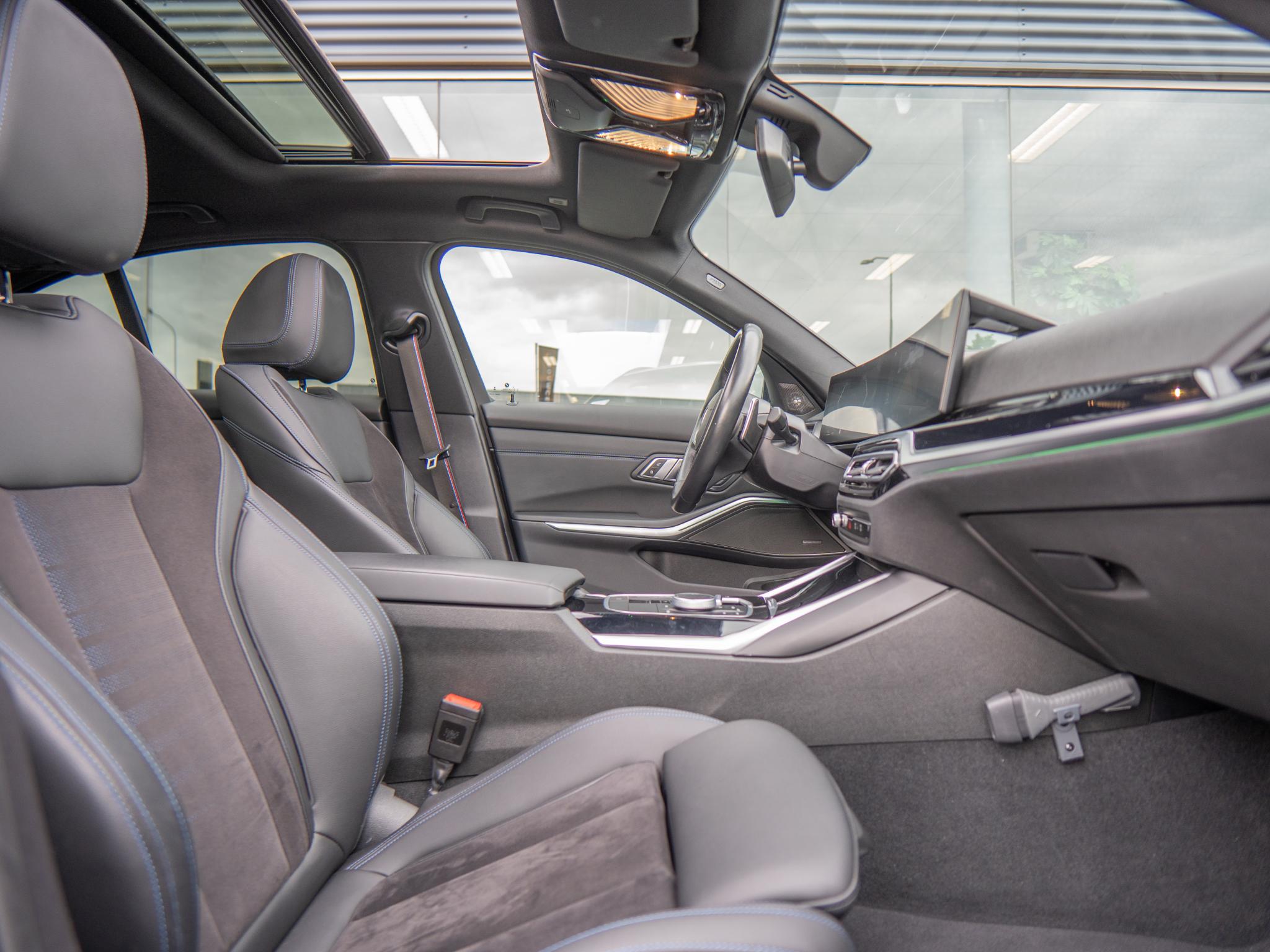 Foto van BMW 330i