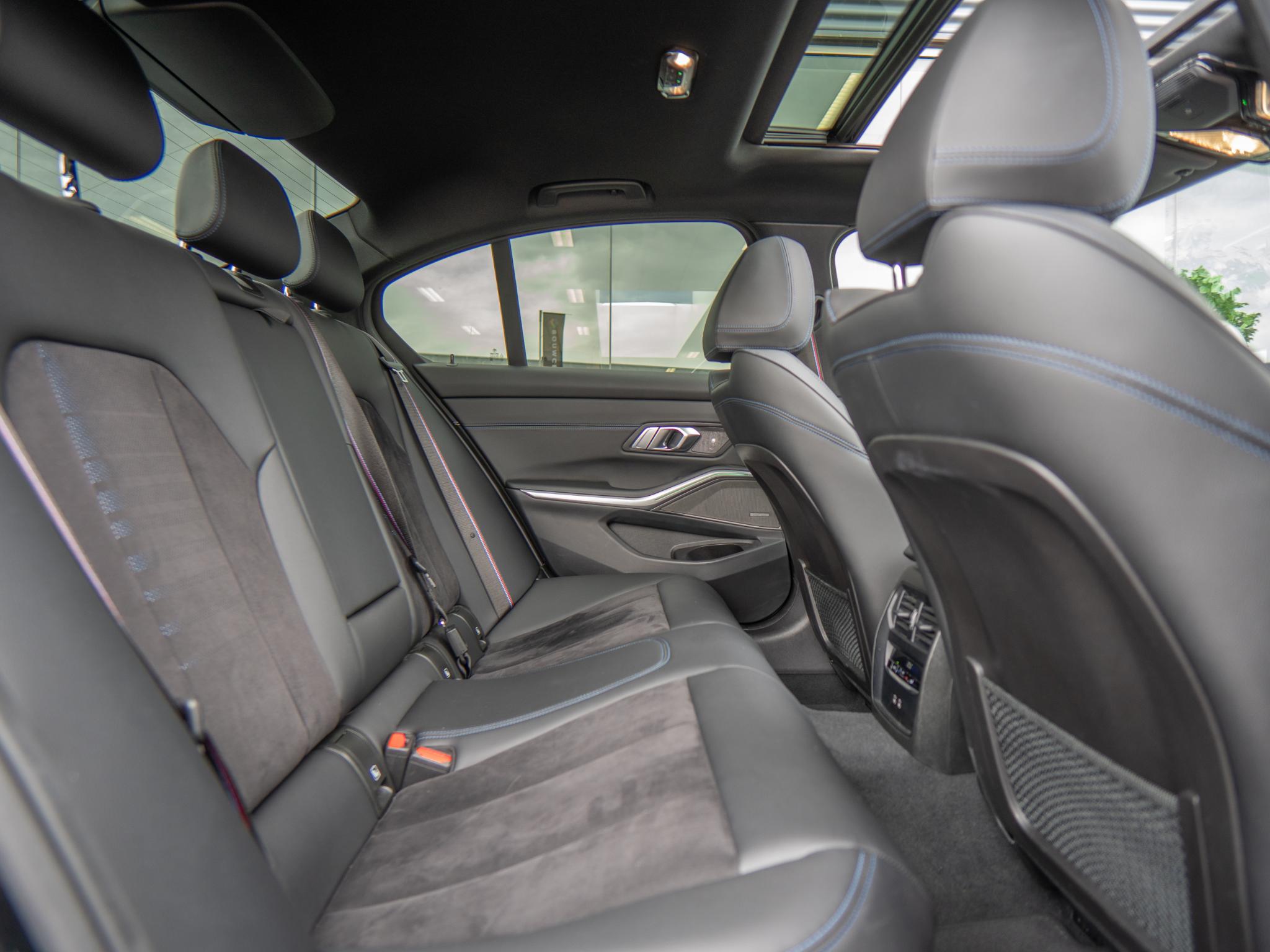 Foto van BMW 330i