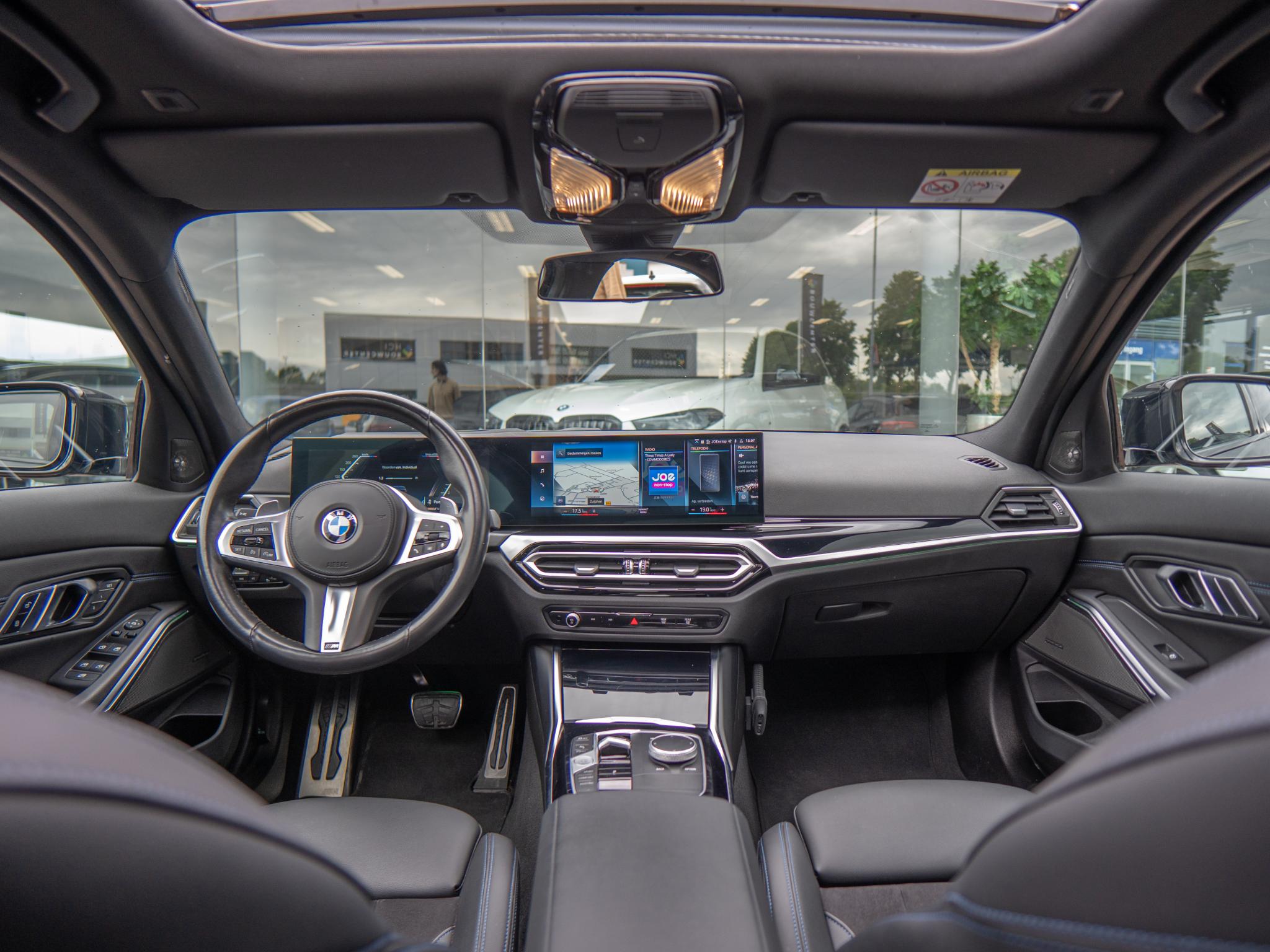 Foto van BMW 330i