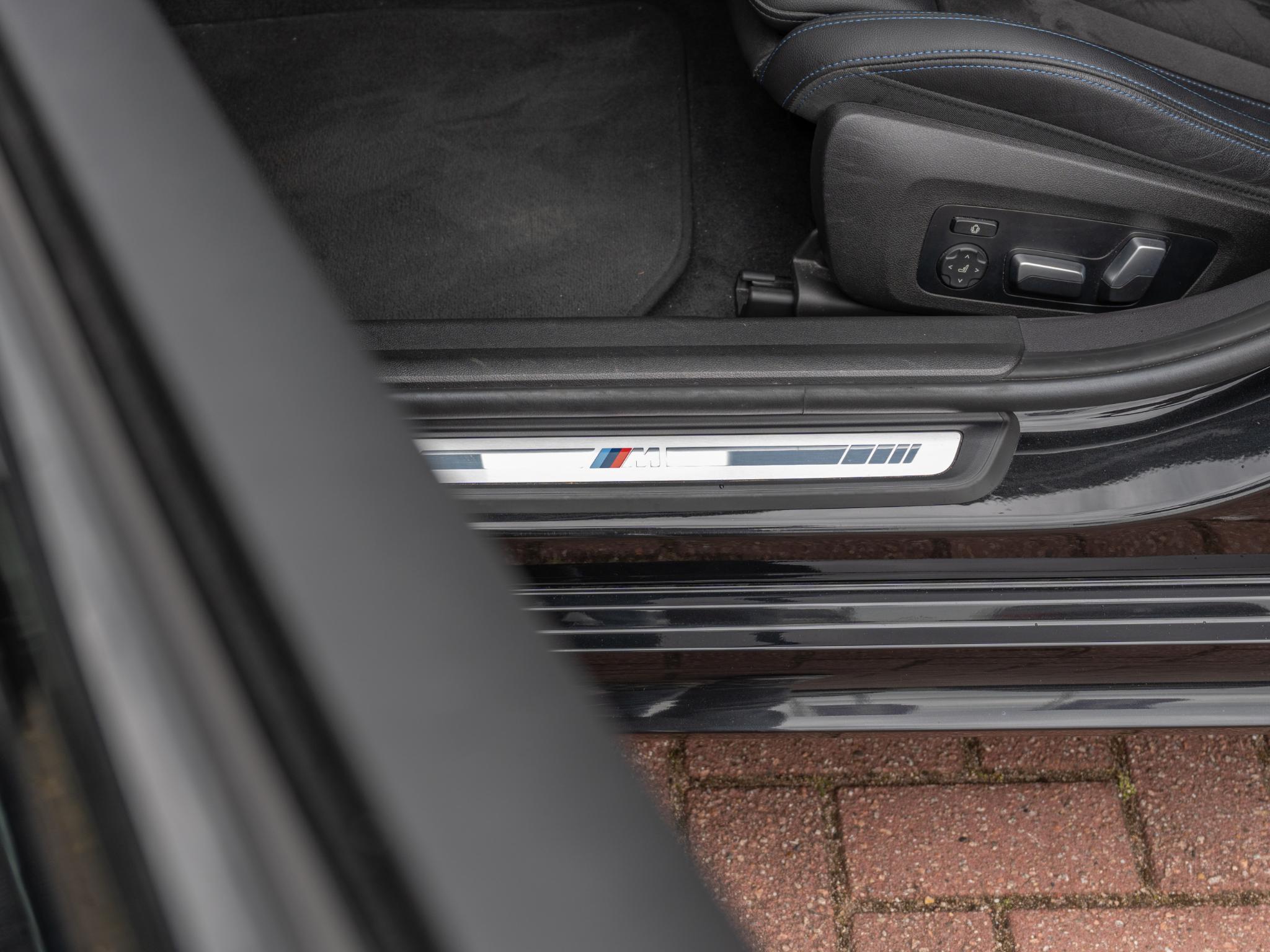 Foto van BMW 330i