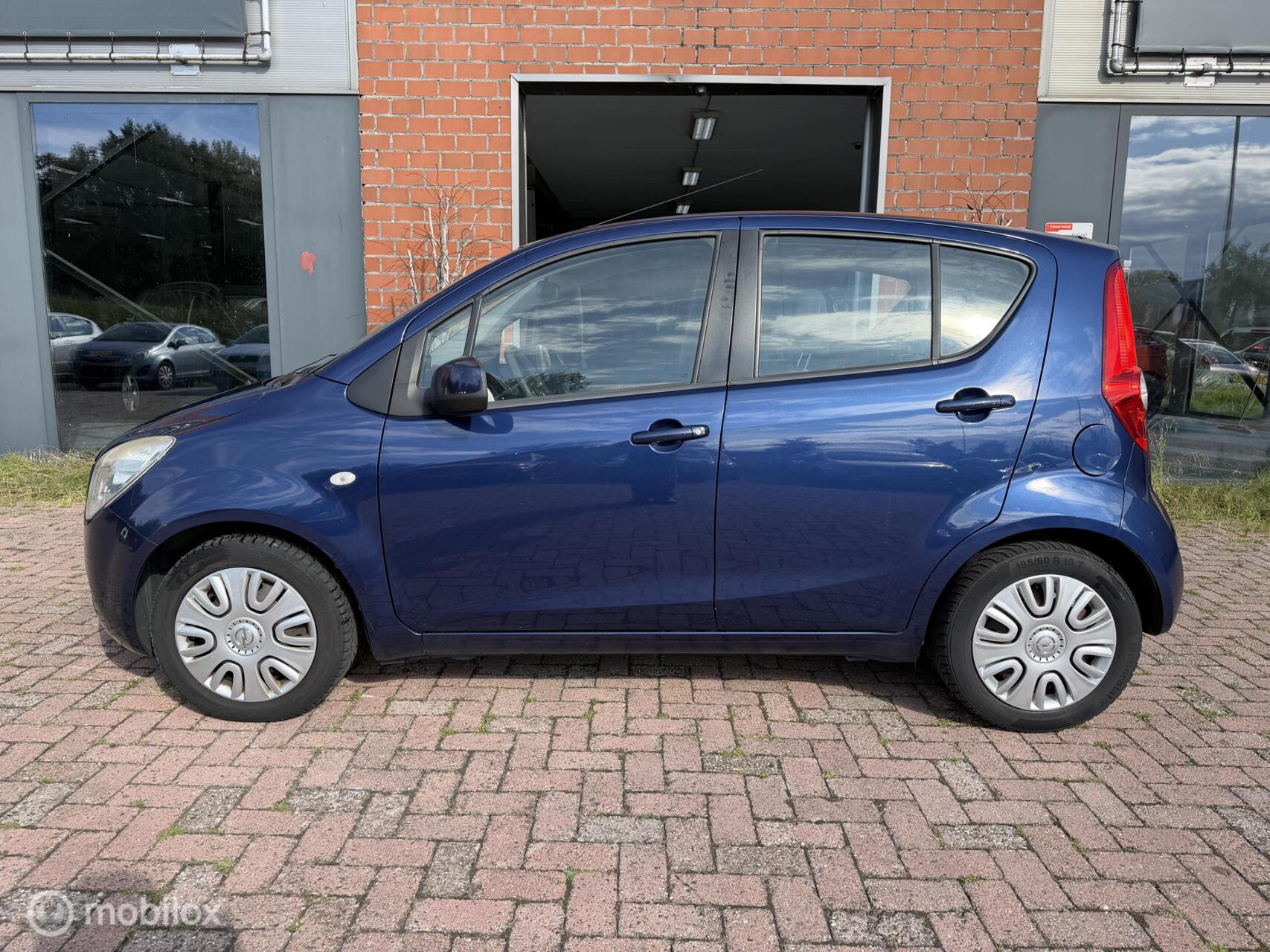 Foto van Opel Agila