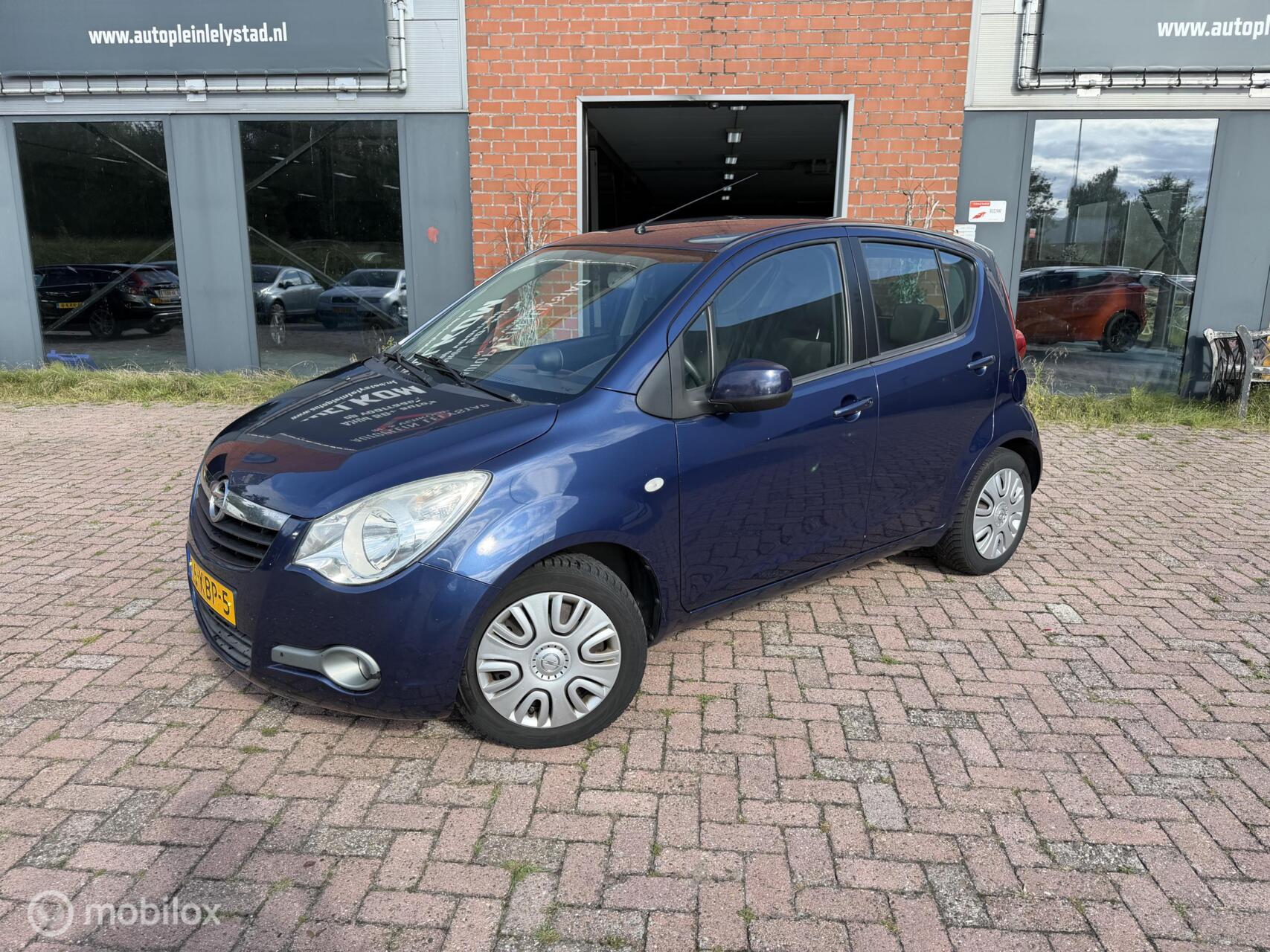 Opel Agila 1.2 Edition 2009 - voorkant