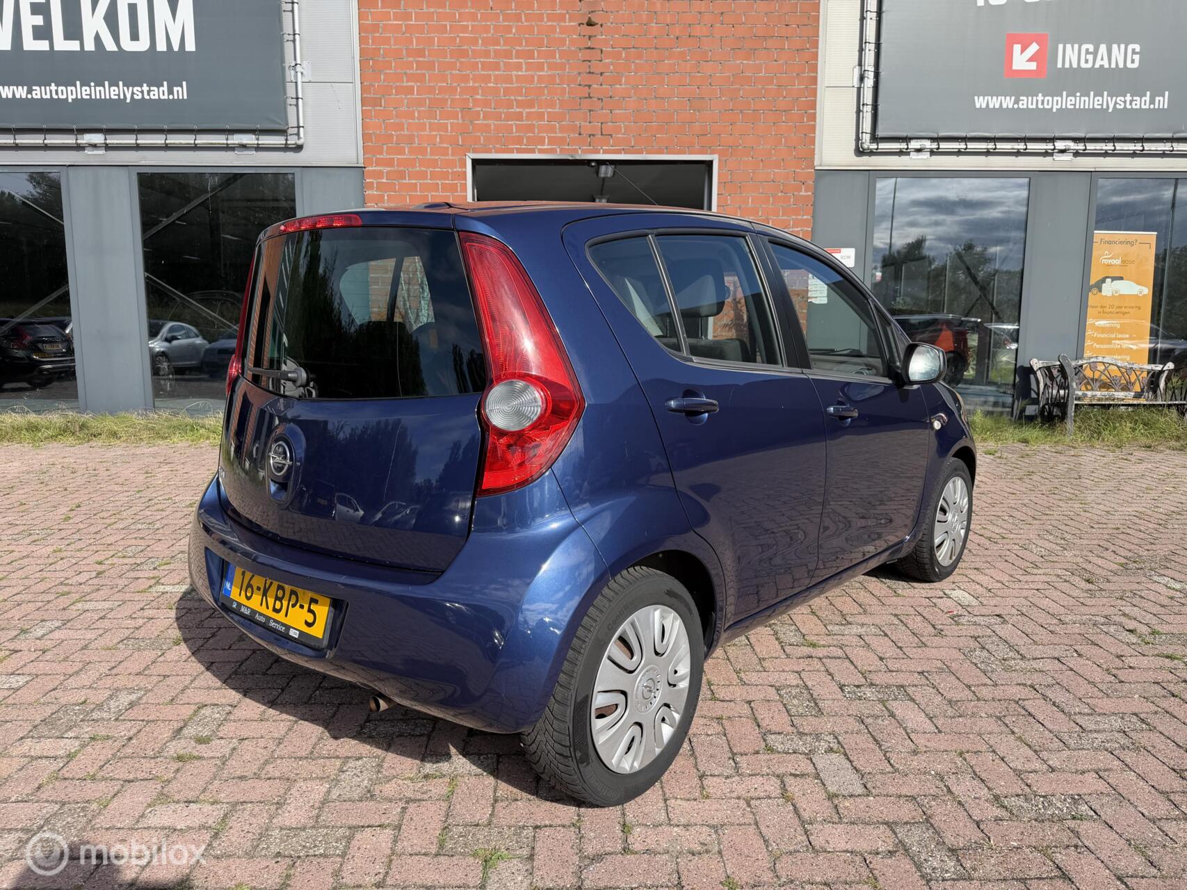 Foto van Opel Agila