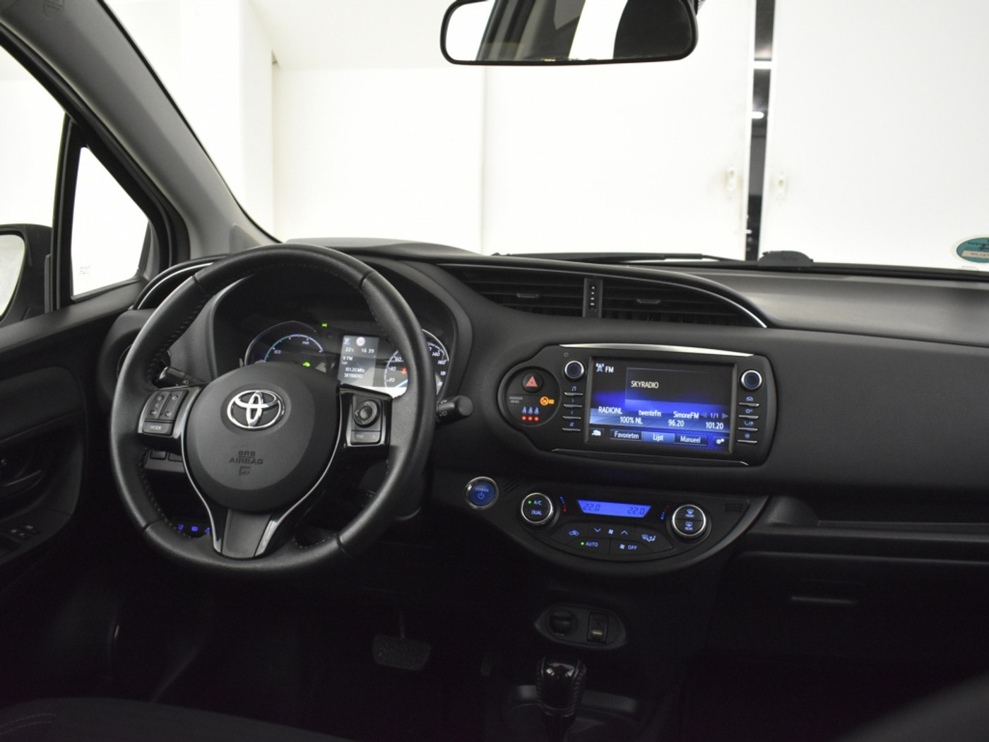 Foto van Toyota Toyota Yaris Hybrid