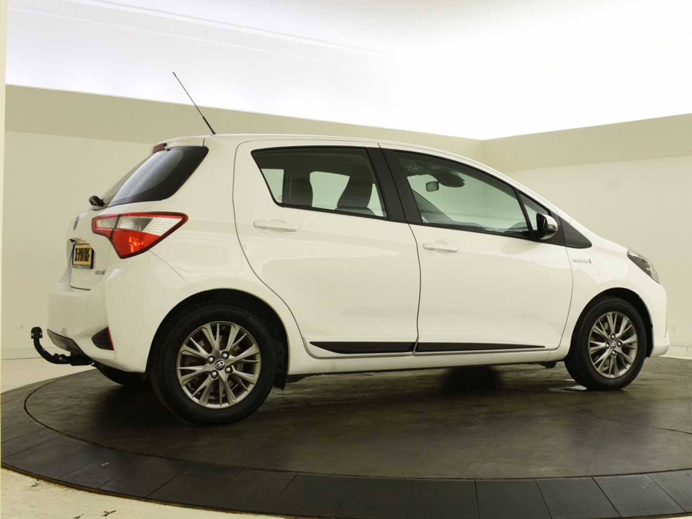 Foto van Toyota Toyota Yaris Hybrid