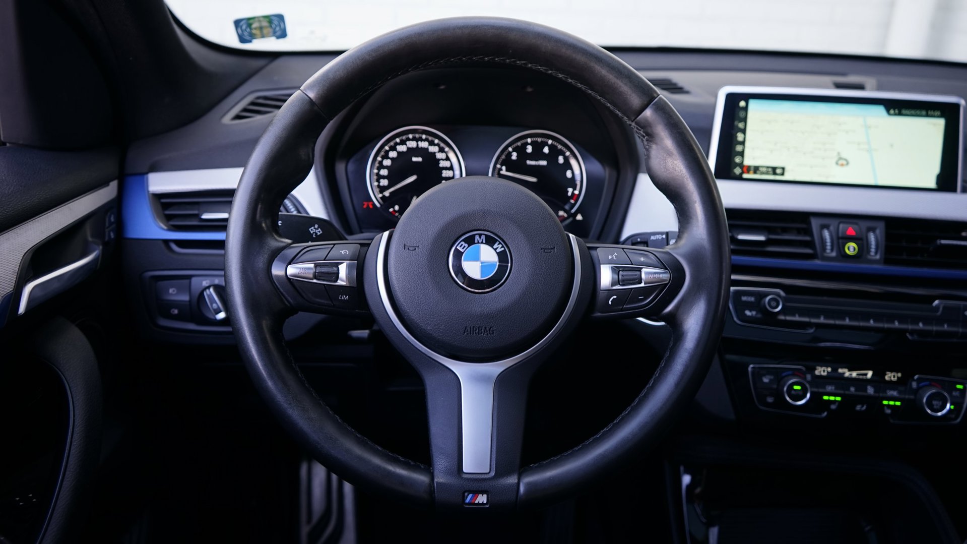 Foto van BMW X1 Sdrive20i