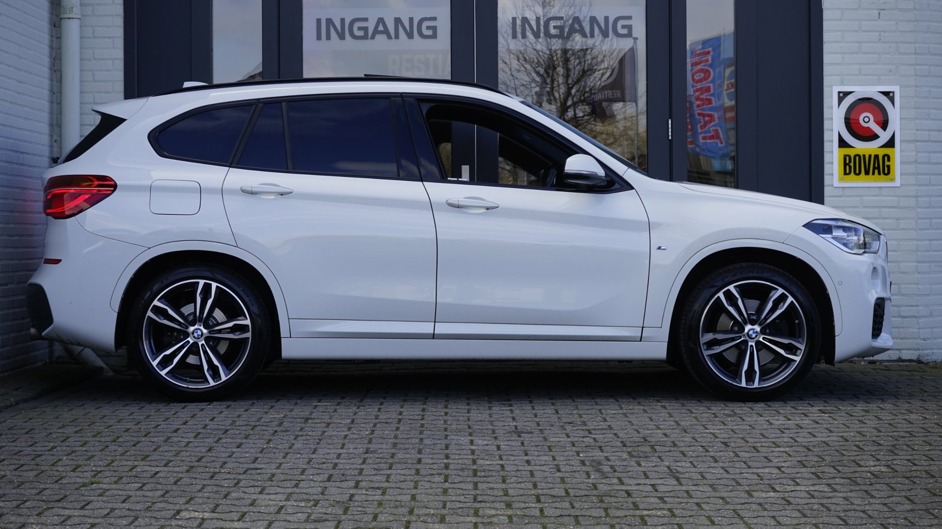 Foto van BMW X1 Sdrive20i
