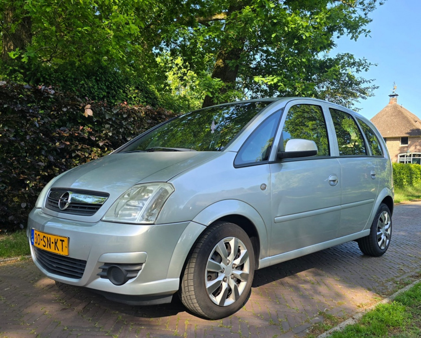 Opel Meriva-a 1.6-16V Executive 2006 - voorkant
