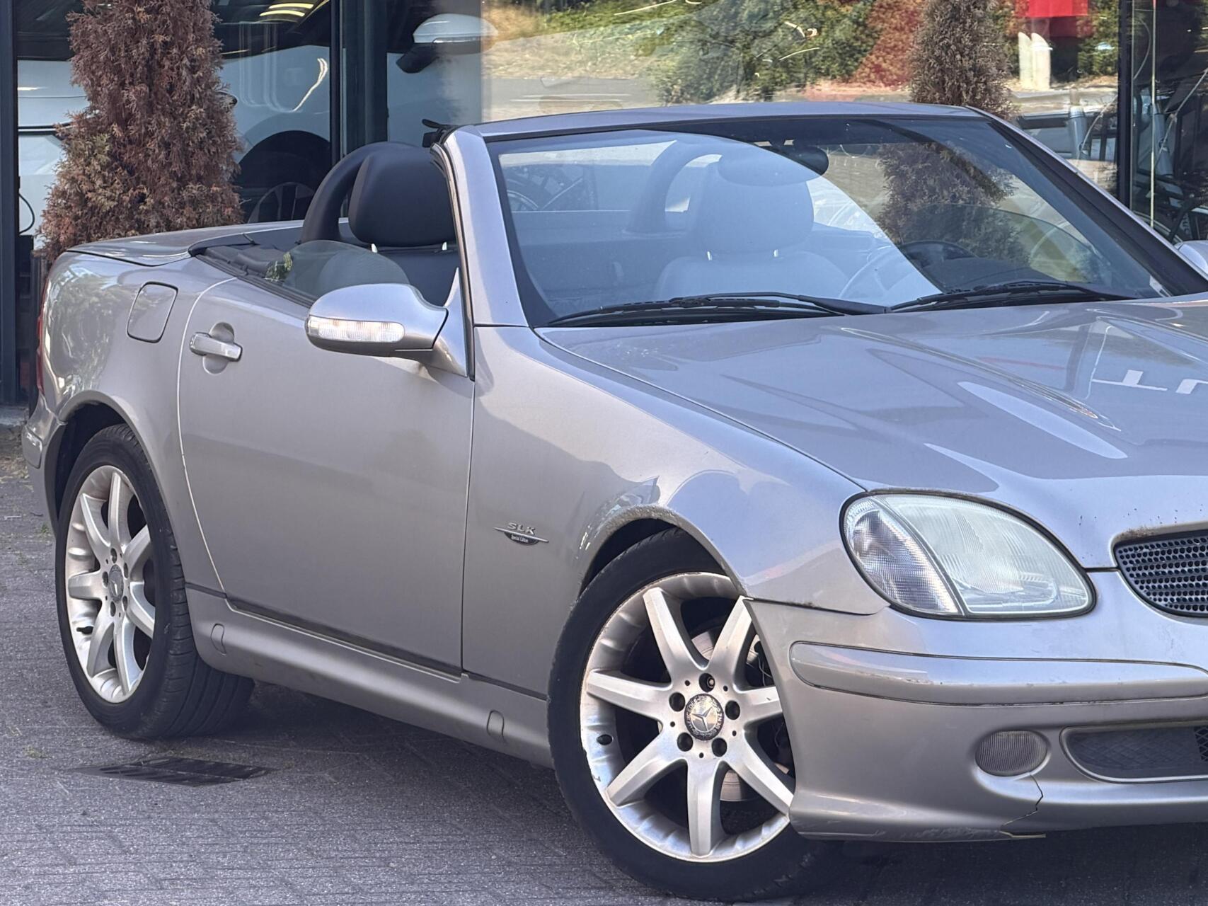Foto van Mercedes-Benz SLK 200 Kompressor