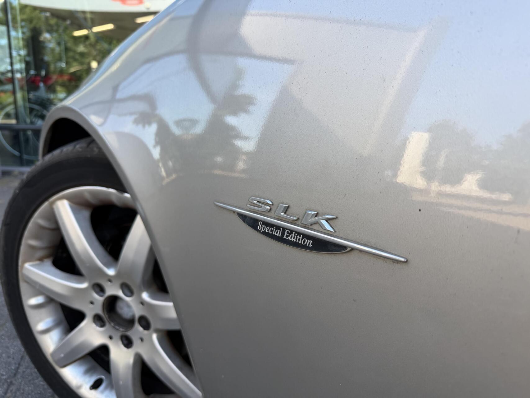 Foto van Mercedes-Benz SLK 200 Kompressor