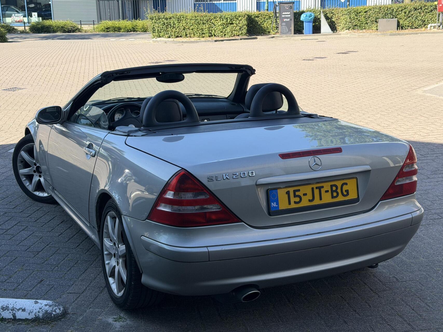 Foto van Mercedes-Benz SLK 200 Kompressor
