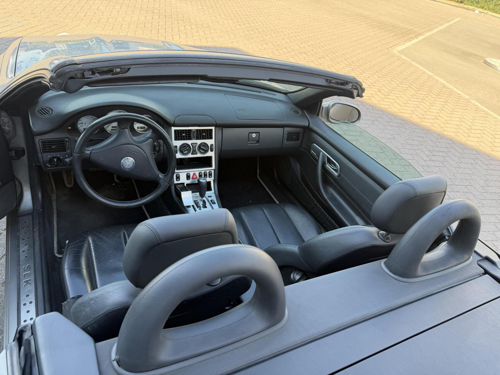 Foto van Mercedes-Benz SLK 200 Kompressor