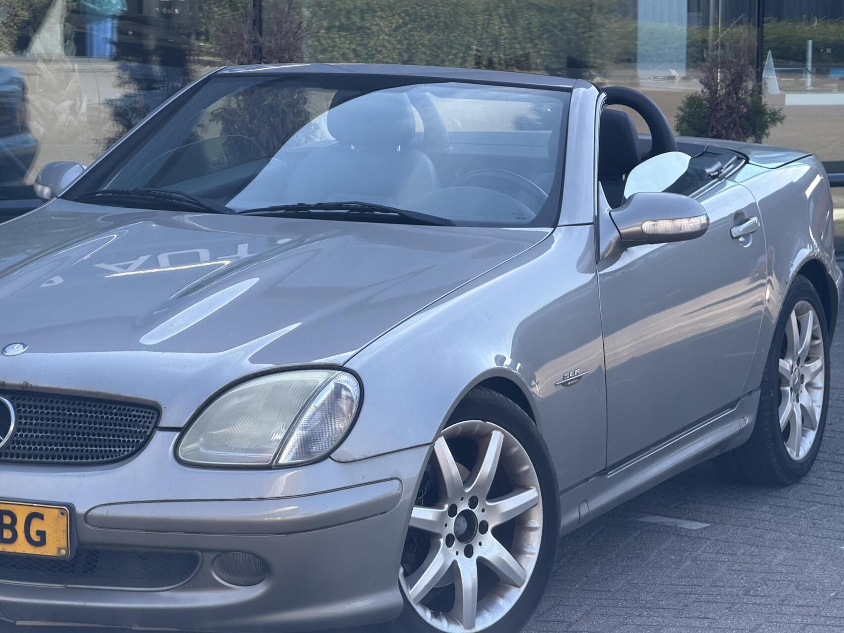 Foto van Mercedes-Benz SLK 200 Kompressor