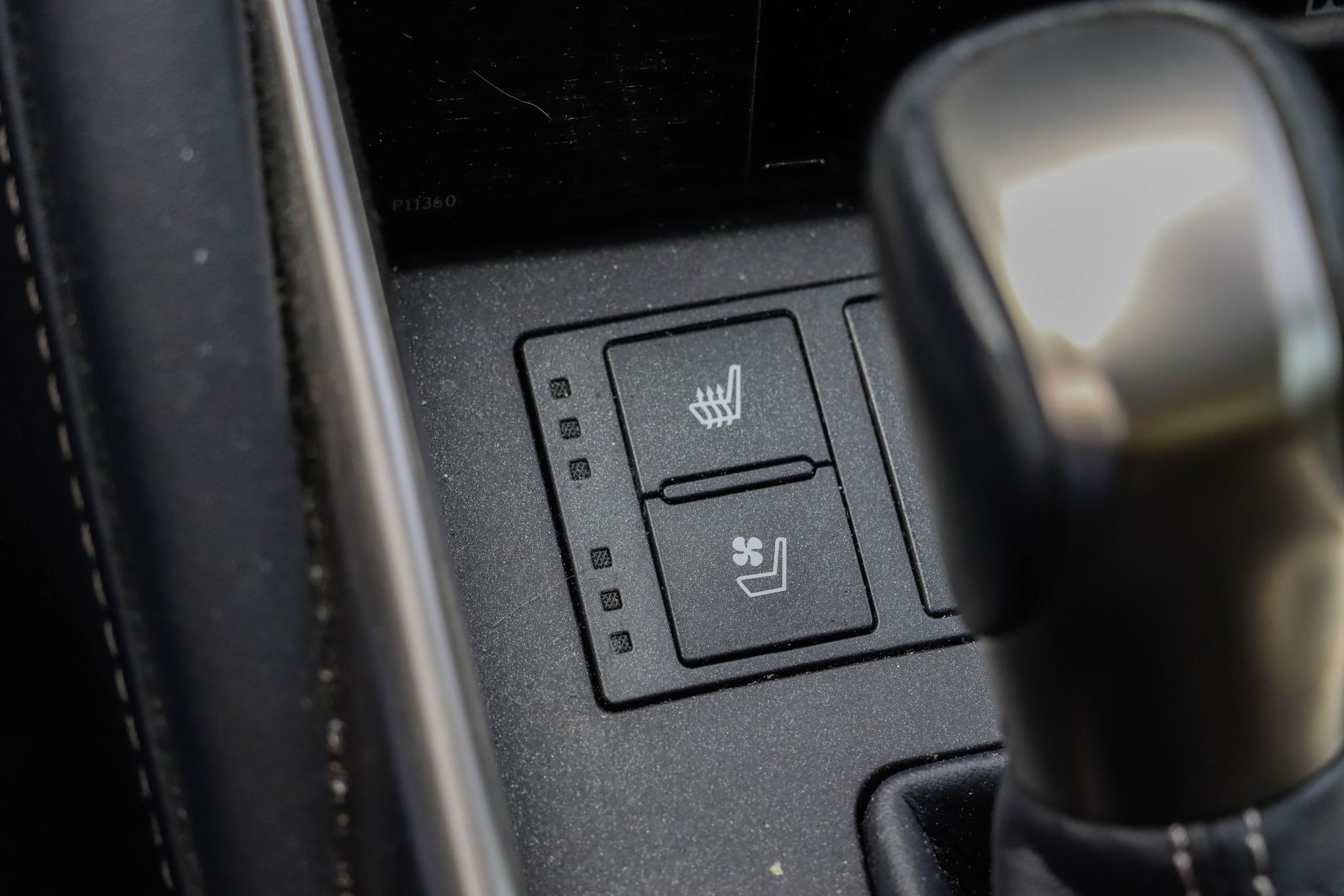 Foto van Lexus Lexus Is300h