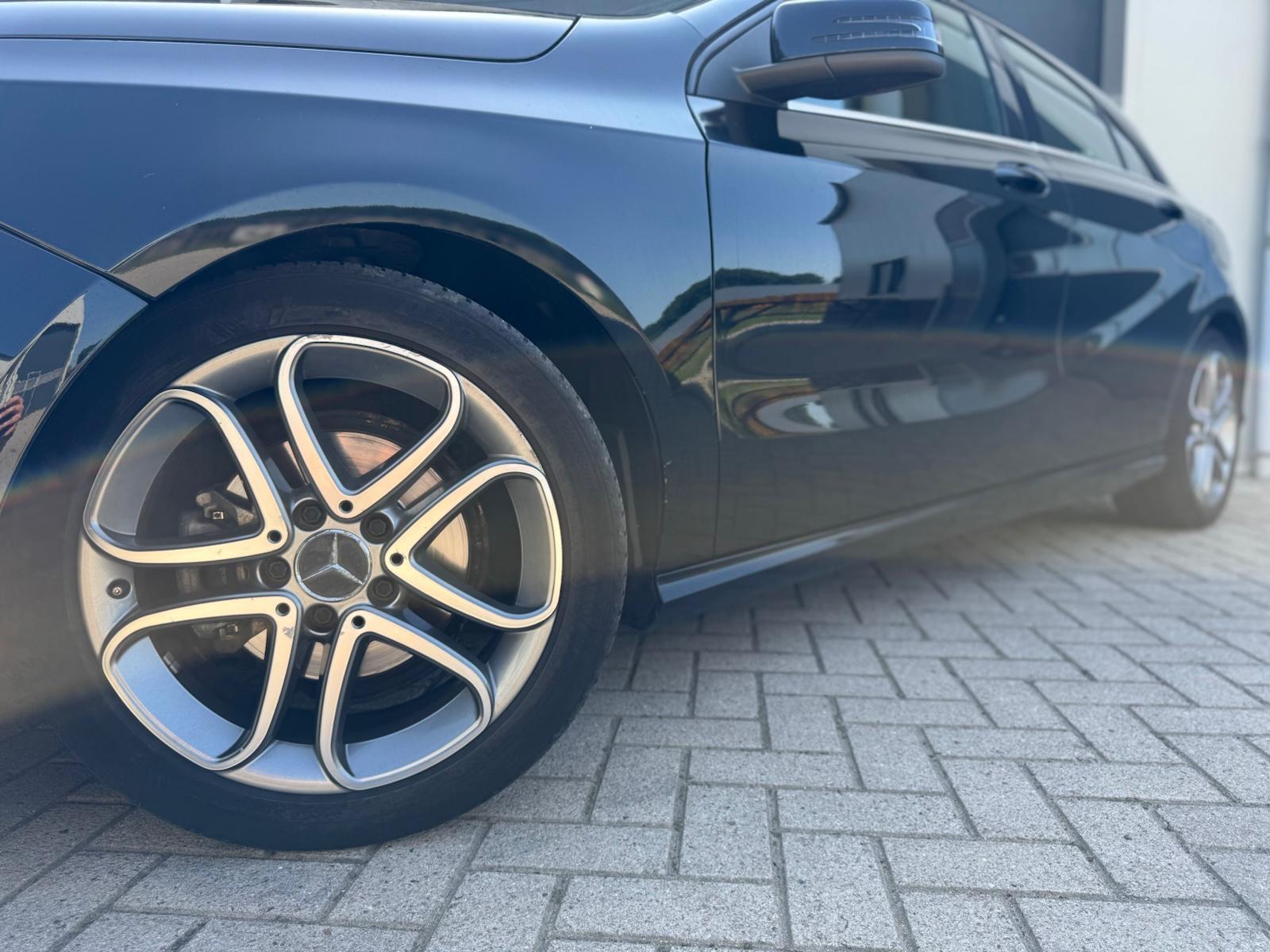 Foto van Mercedes-Benz A 180