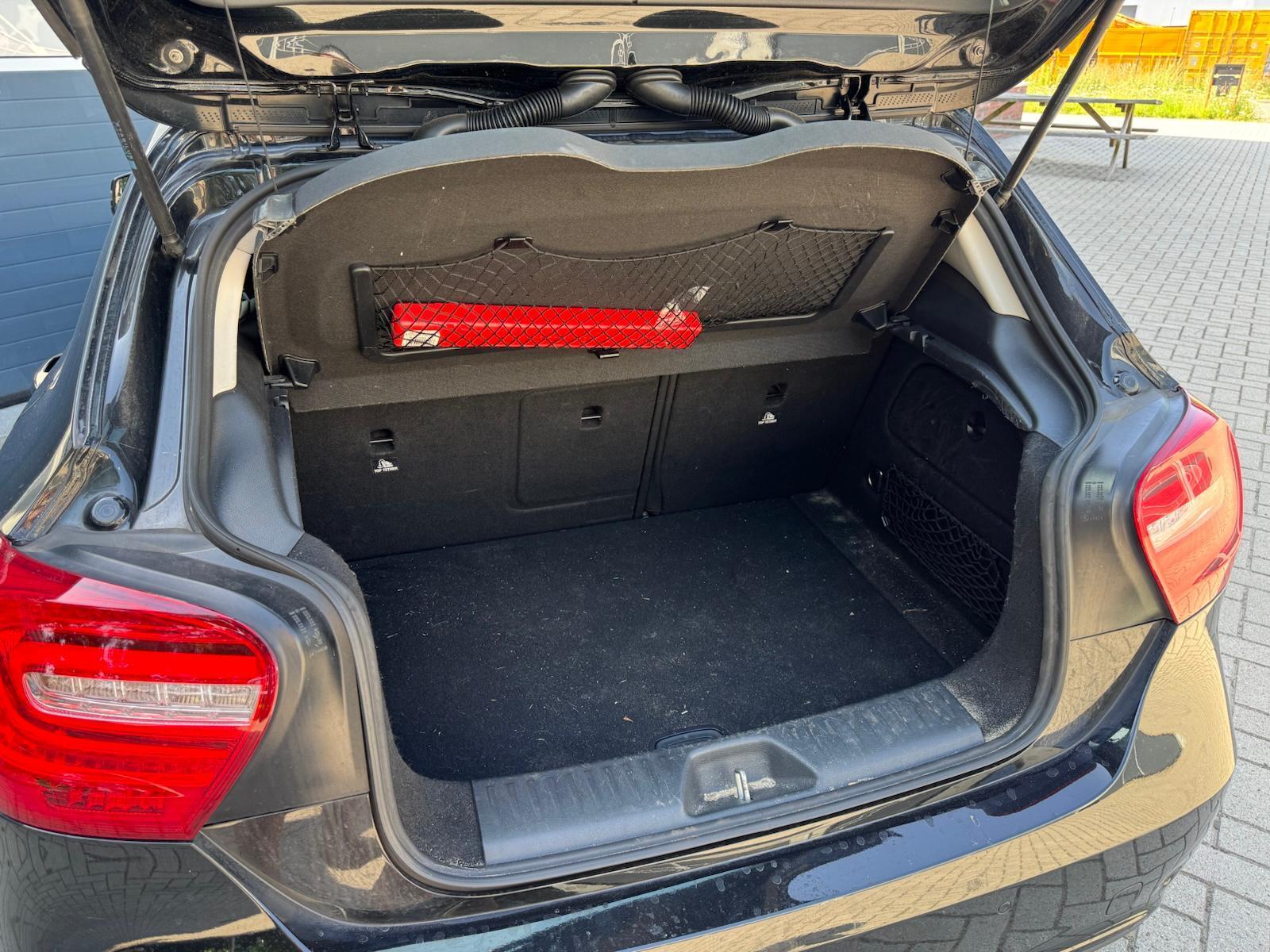 Foto van Mercedes-Benz A 180