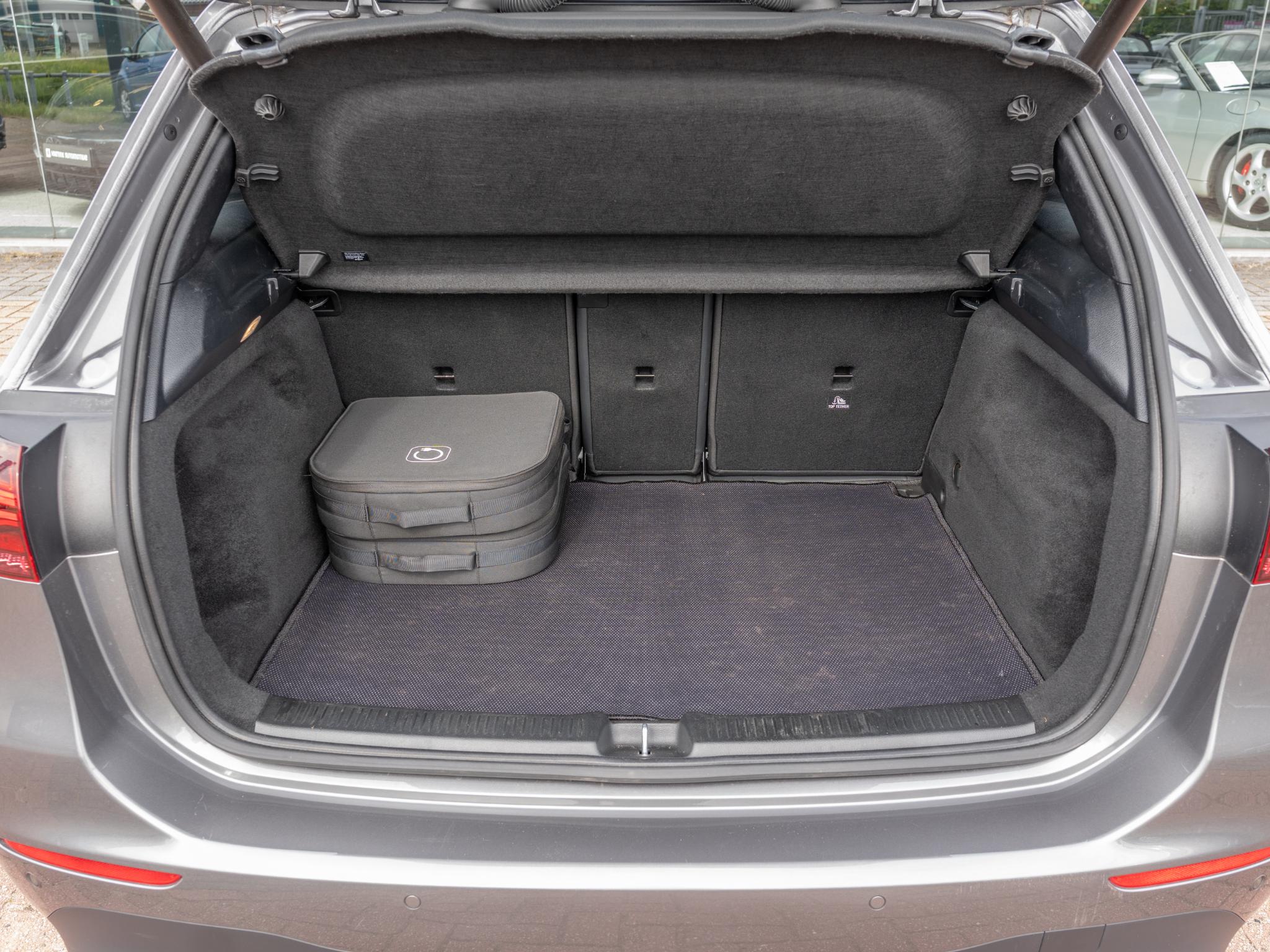 Foto van Mercedes-Benz B 250 E