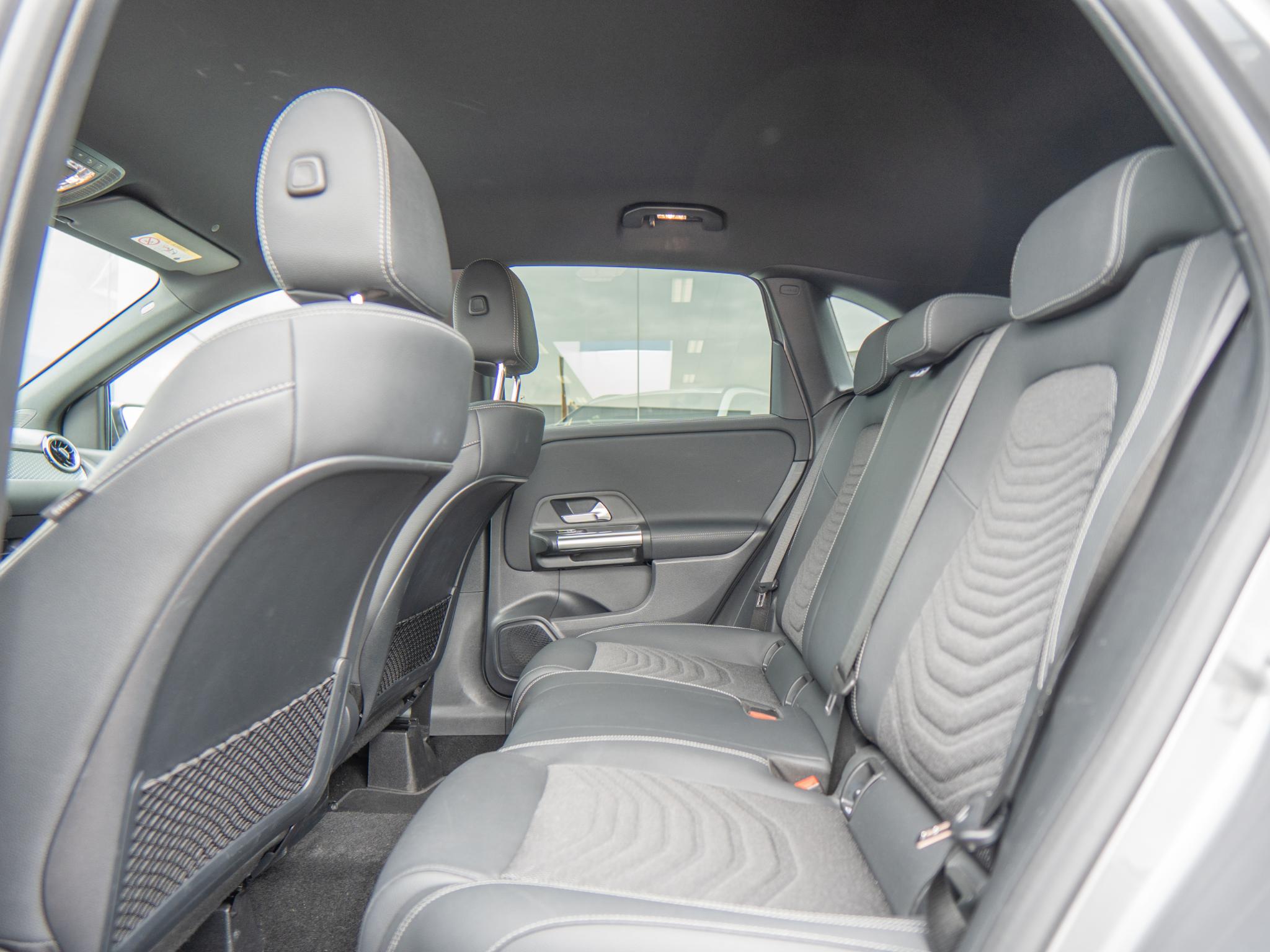 Foto van Mercedes-Benz B 250 E