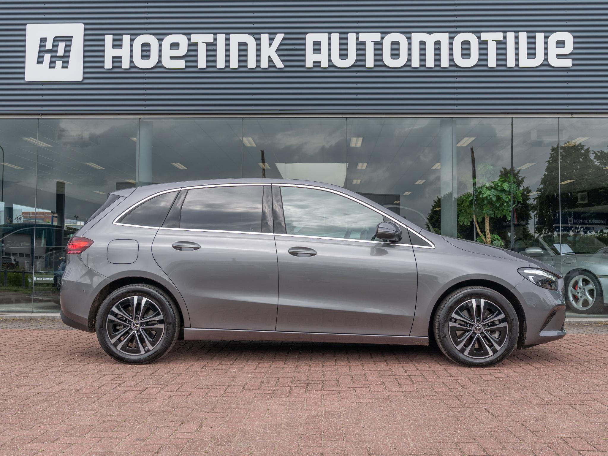 Foto van Mercedes-Benz B 250 E