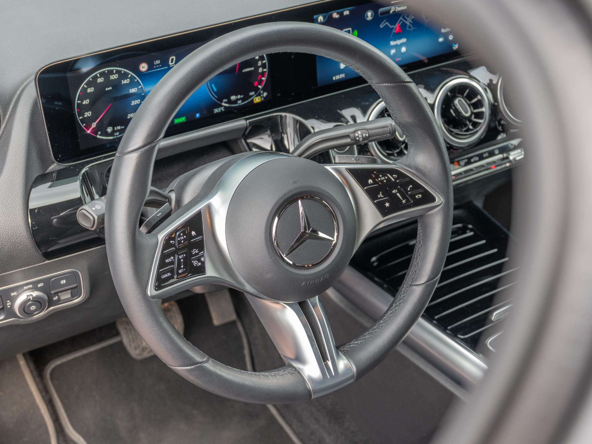 Foto van Mercedes-Benz B 250 E