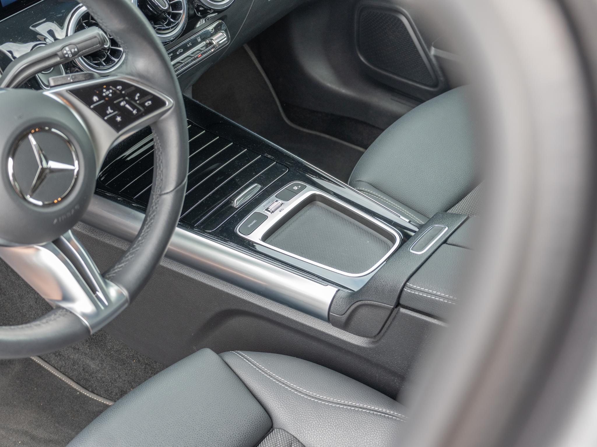 Foto van Mercedes-Benz B 250 E