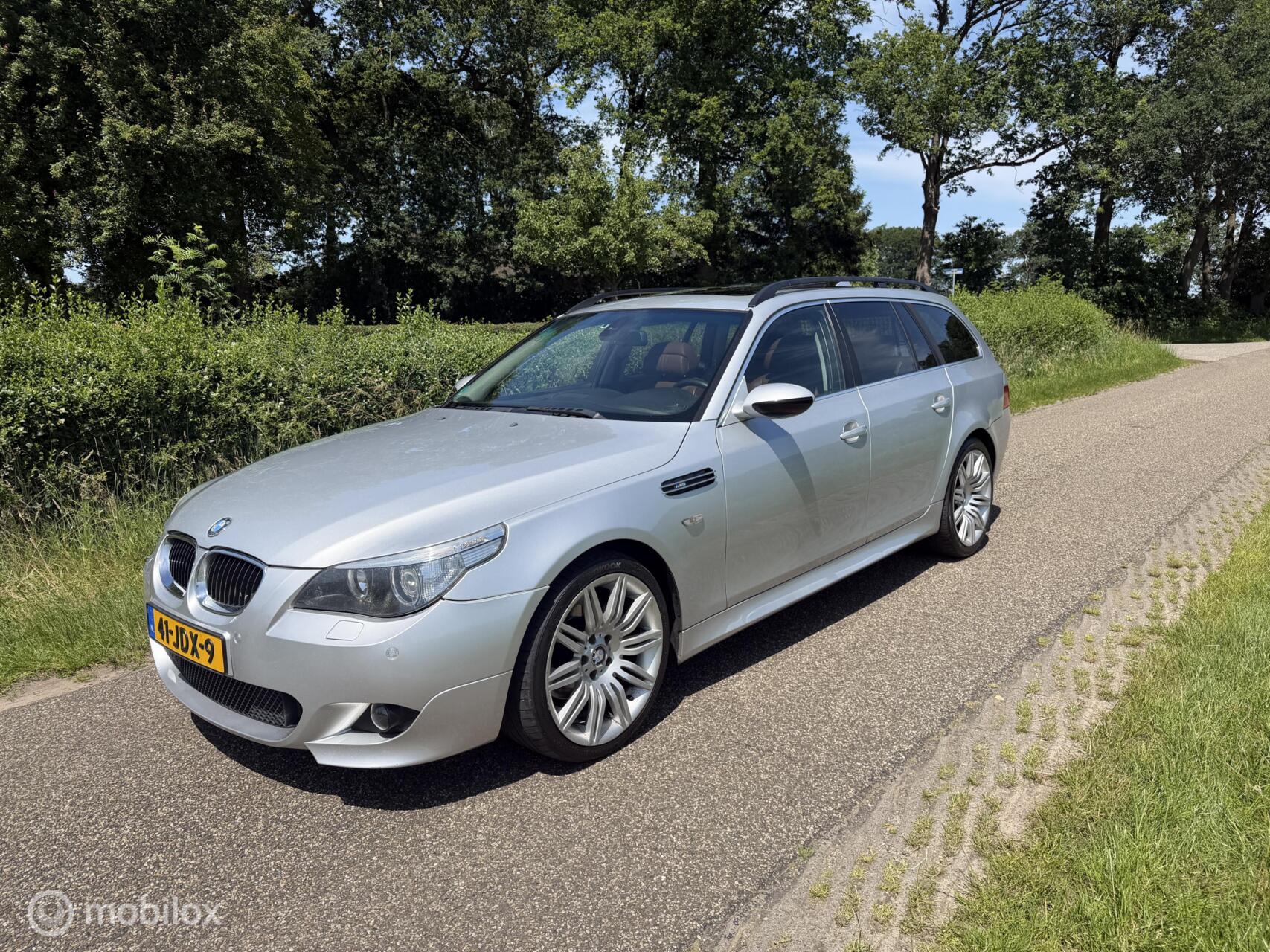 BMW 5er Reihe 530d High Executive Pano M5 uitgevoerd! 2006 - voorkant