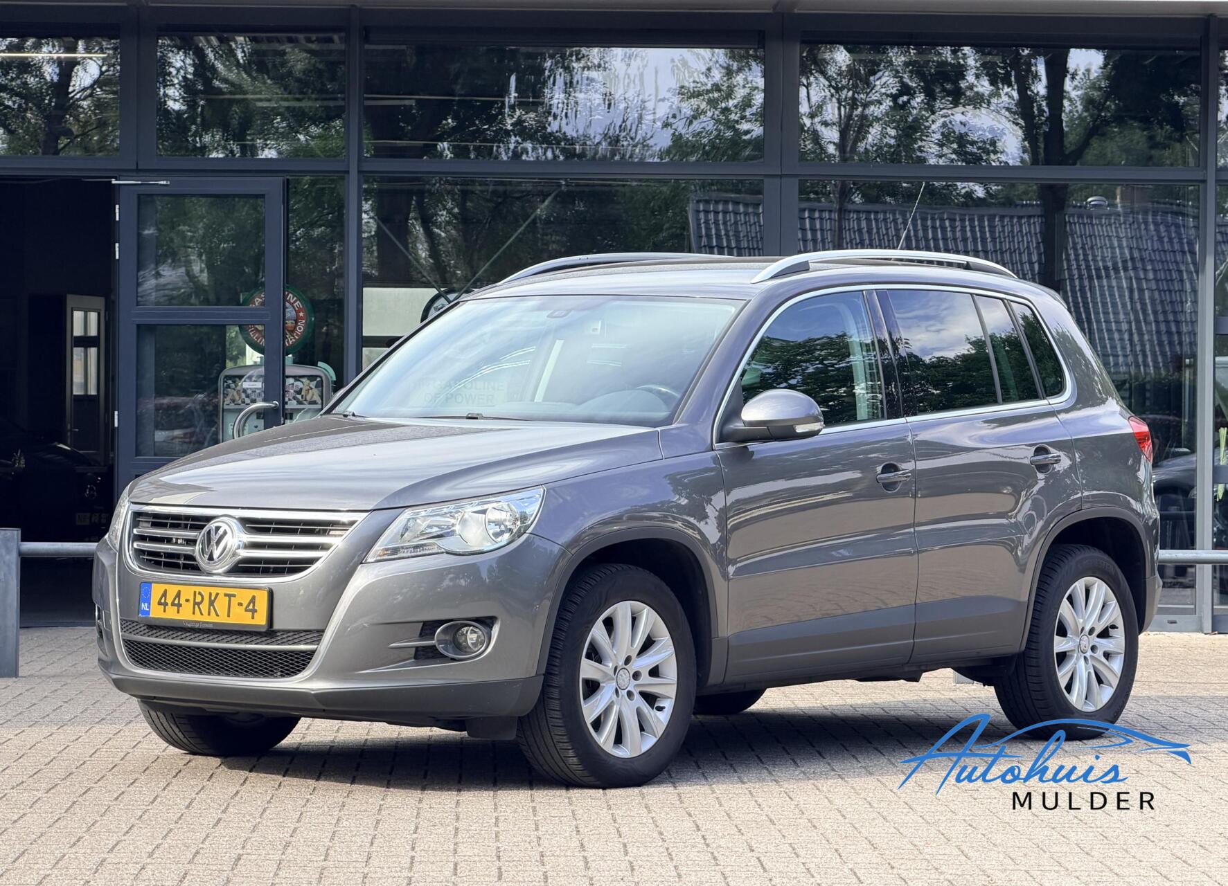 Volkswagen Tiguan 2.0 TDI Sport&Style | Cruise | Clima | Trekhaak | Nette Auto 2011 - voorkant