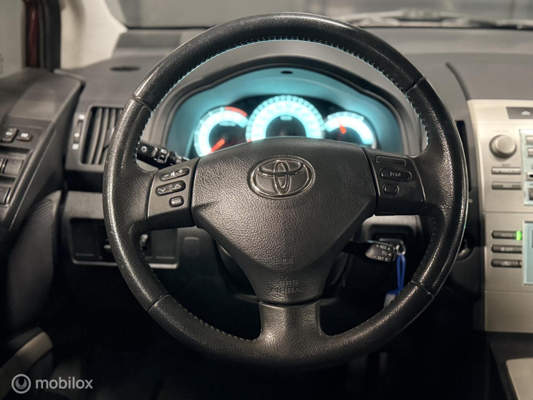 Foto van Toyota Toyota Corolla Verso