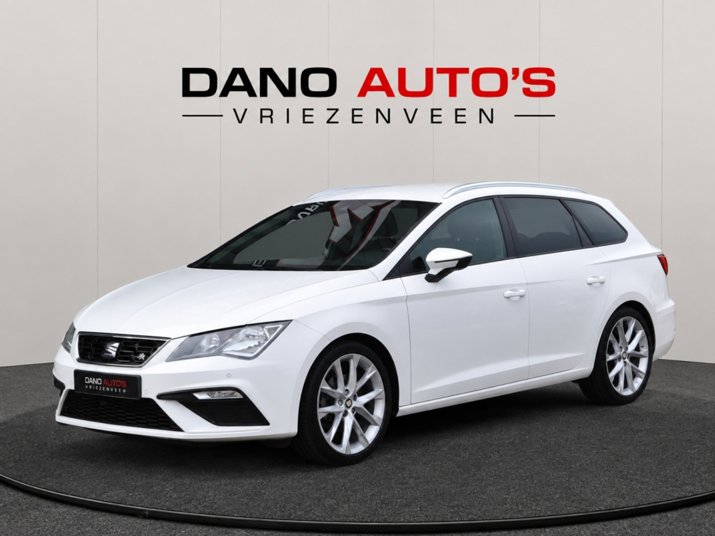 Seat Leon ST 1.5 TSI FR Business Keyless/Navi/Trekhaak/18'' 2019 - voorkant