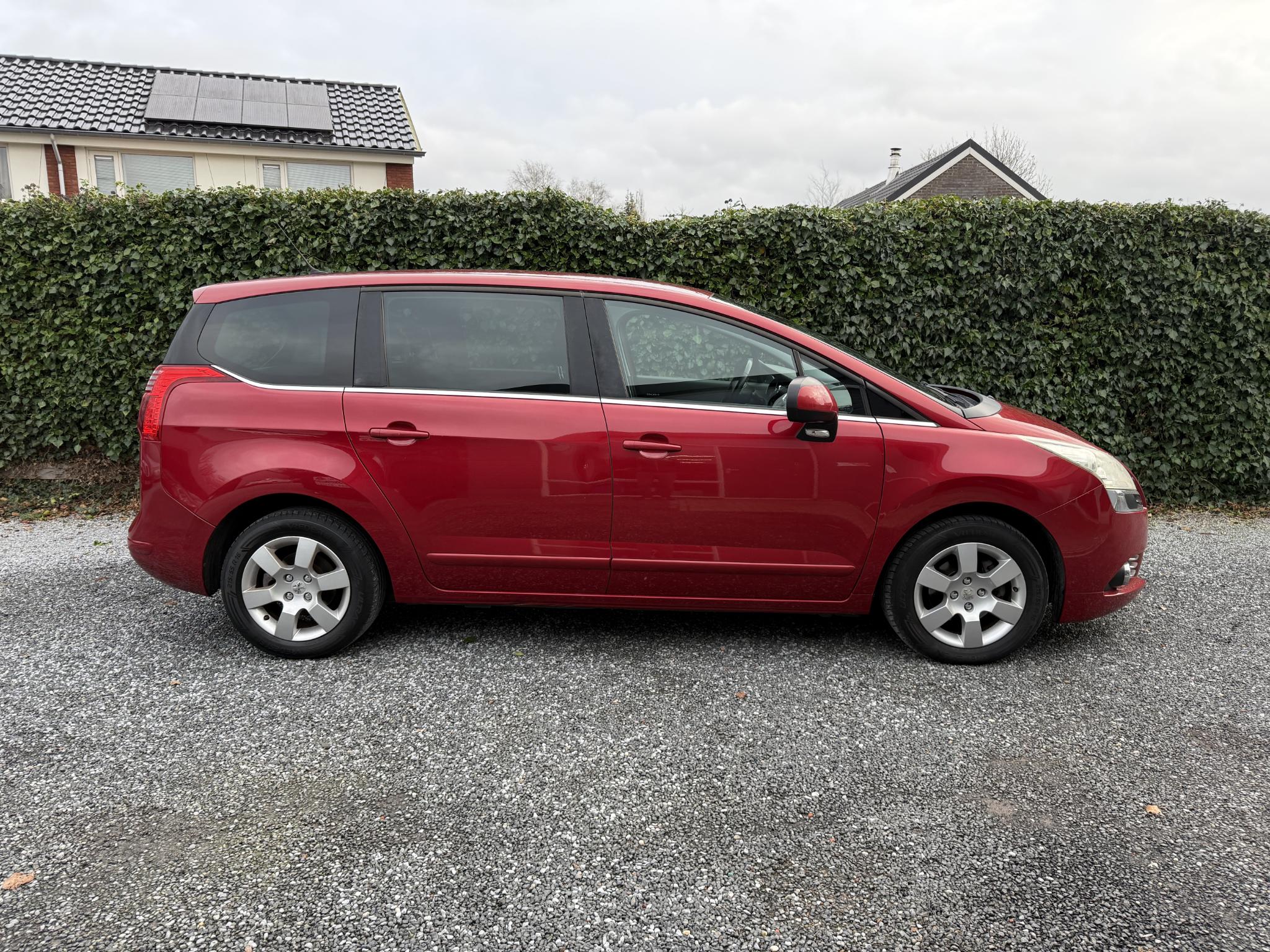 Foto van Peugeot 5008