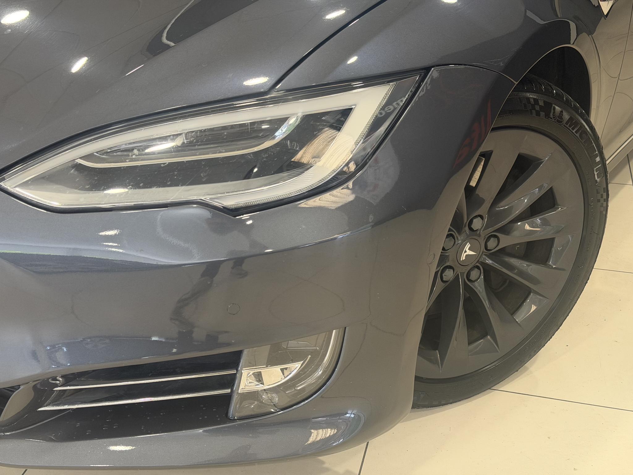 Foto van Tesla Model S