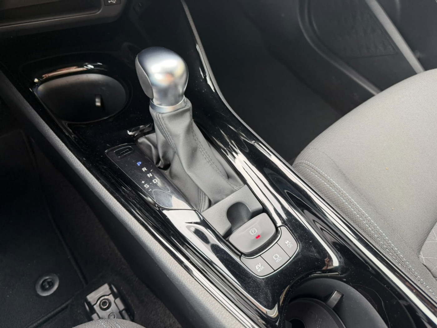 Foto van Toyota Toyota C-hr