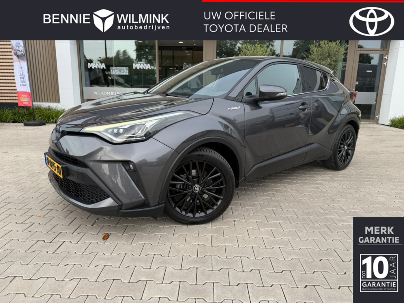 Toyota Toyota C-hr 2.0 Hybrid First Edition | Trekhaak | Blindspot | All Seasons 2020 - voorkant