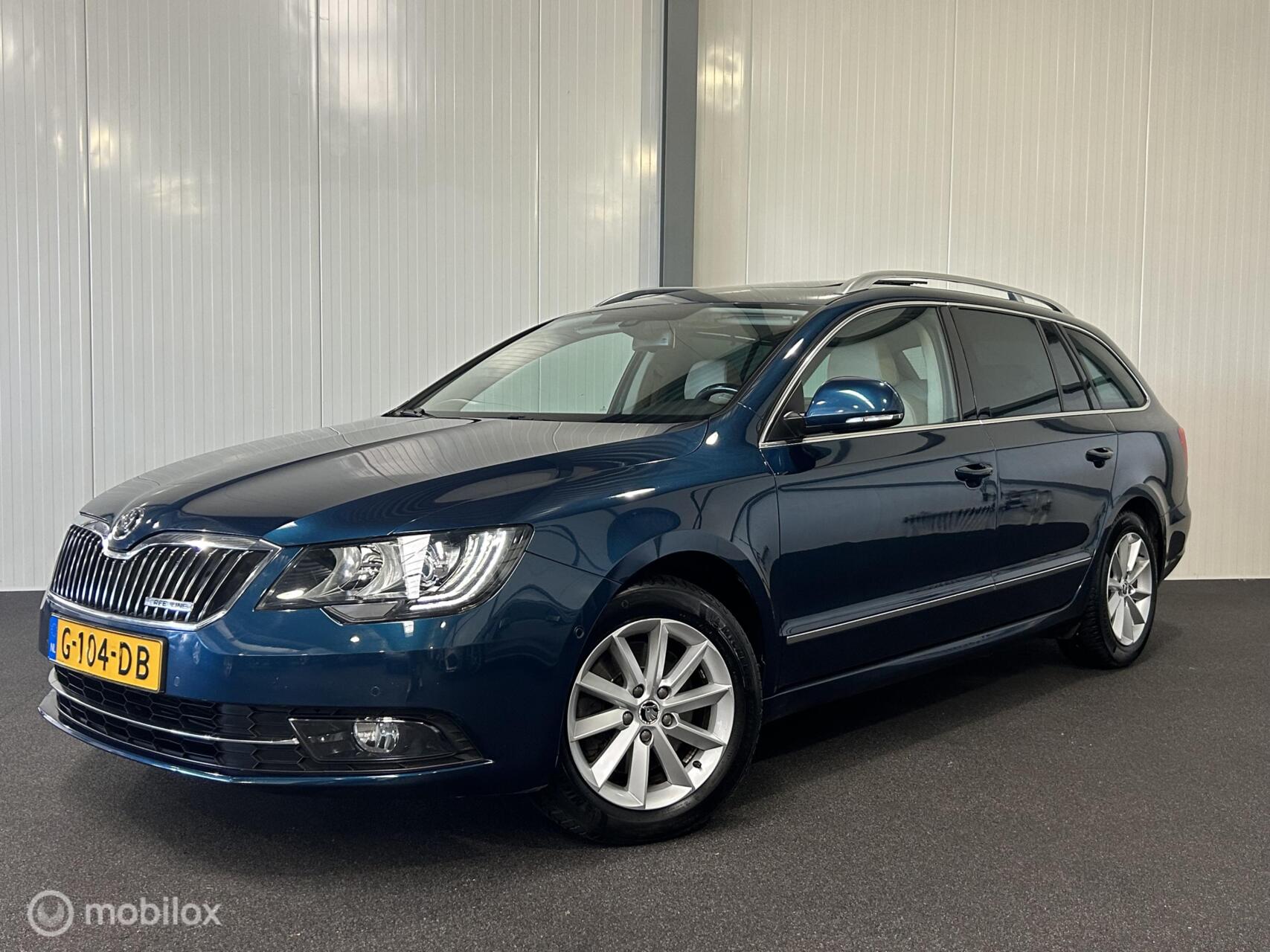Skoda Superb 1.6 TDI Champs Elysees [ full option ] 2015 - voorkant