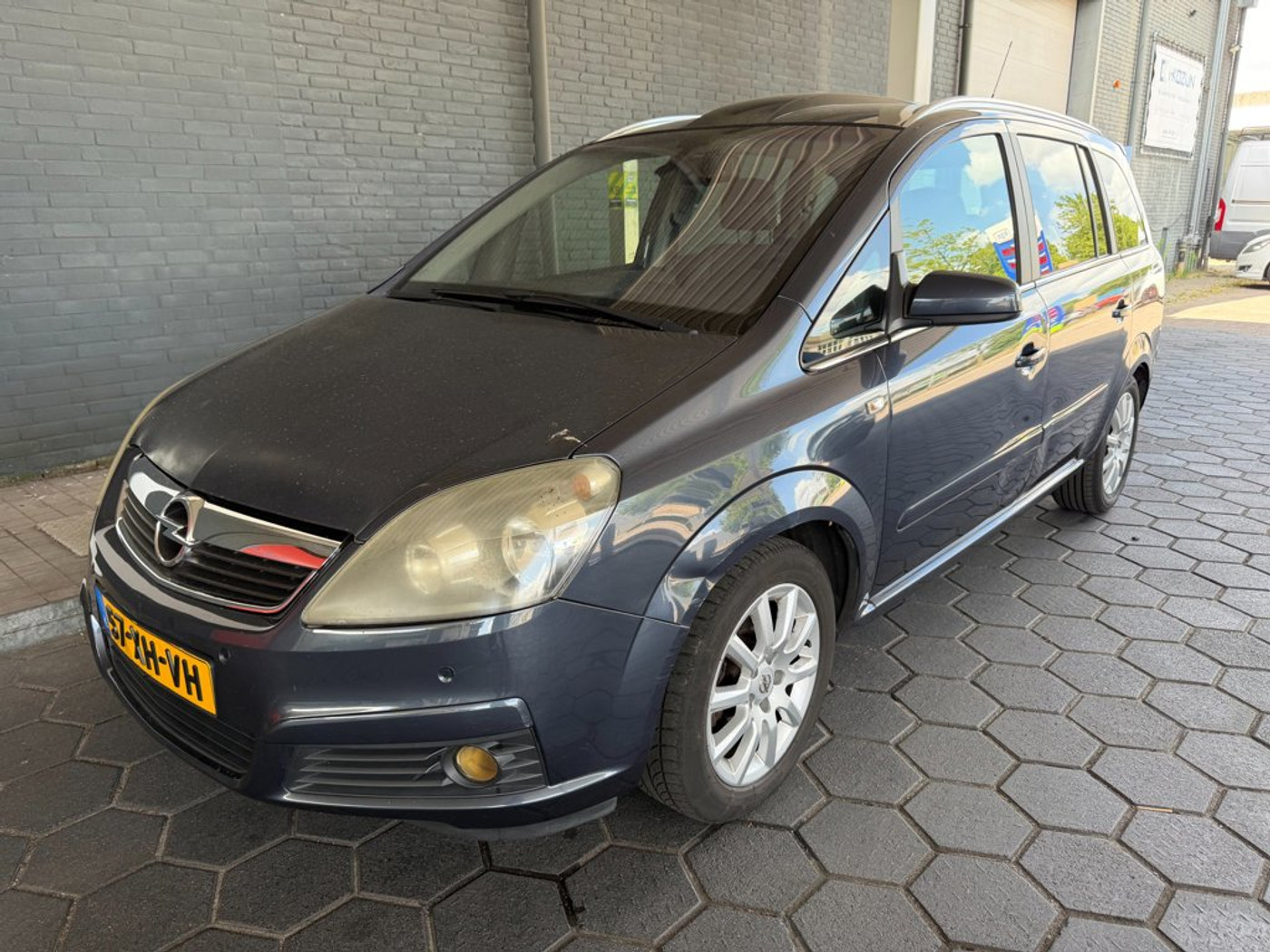 Opel Zafira 2.2 Executive 7P HANDEL/EXPORT 2007 - voorkant