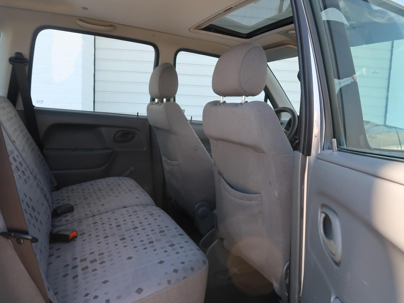 Foto van Opel Agila